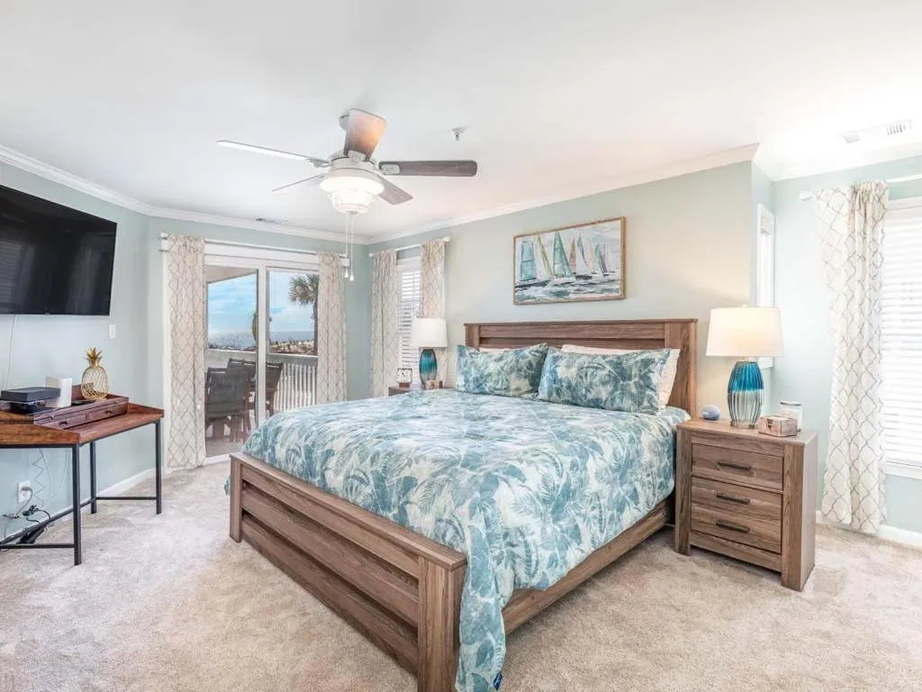 Bed in Dolphin Watch 4