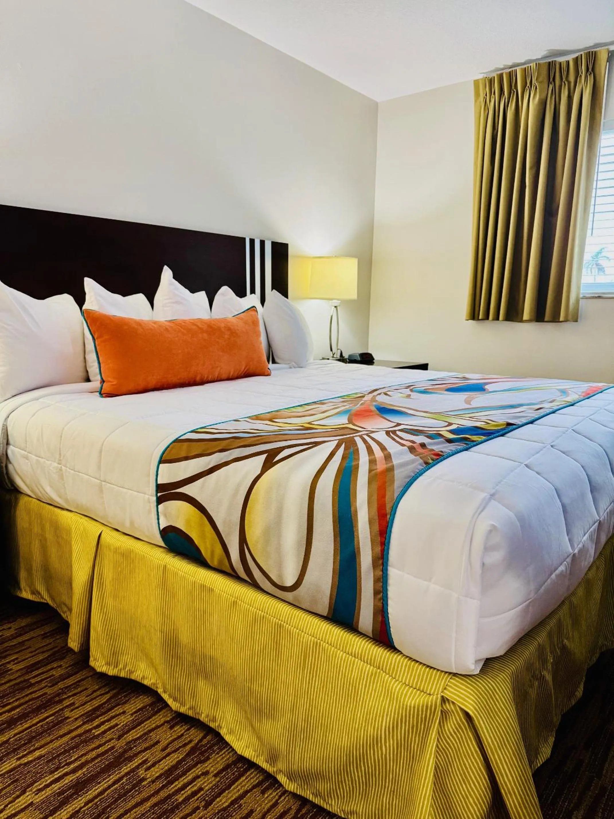Bedroom, Bed in Surfsider Resort - A Timeshare Resort
