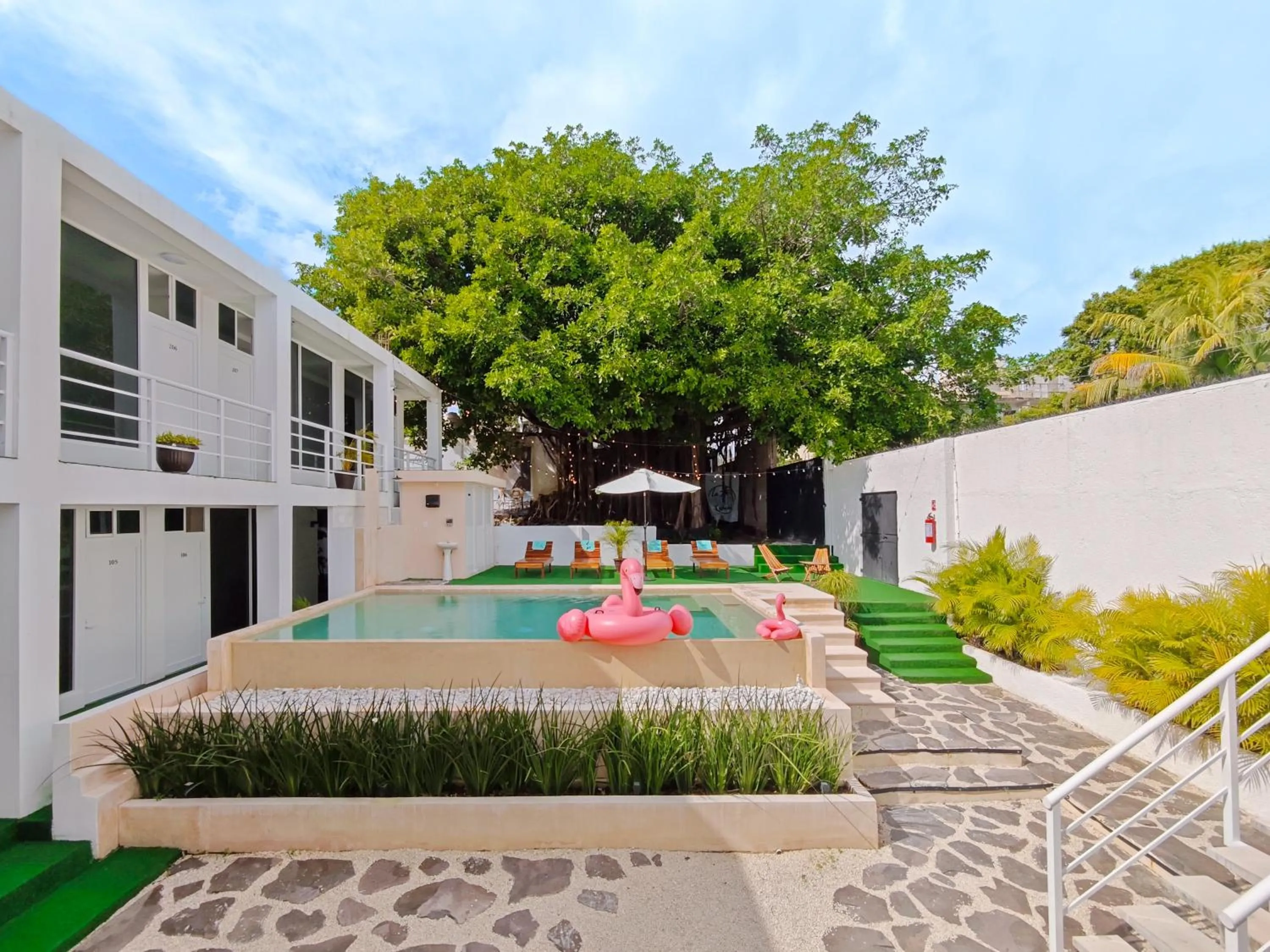 Pool view in La Quinta Caribeña