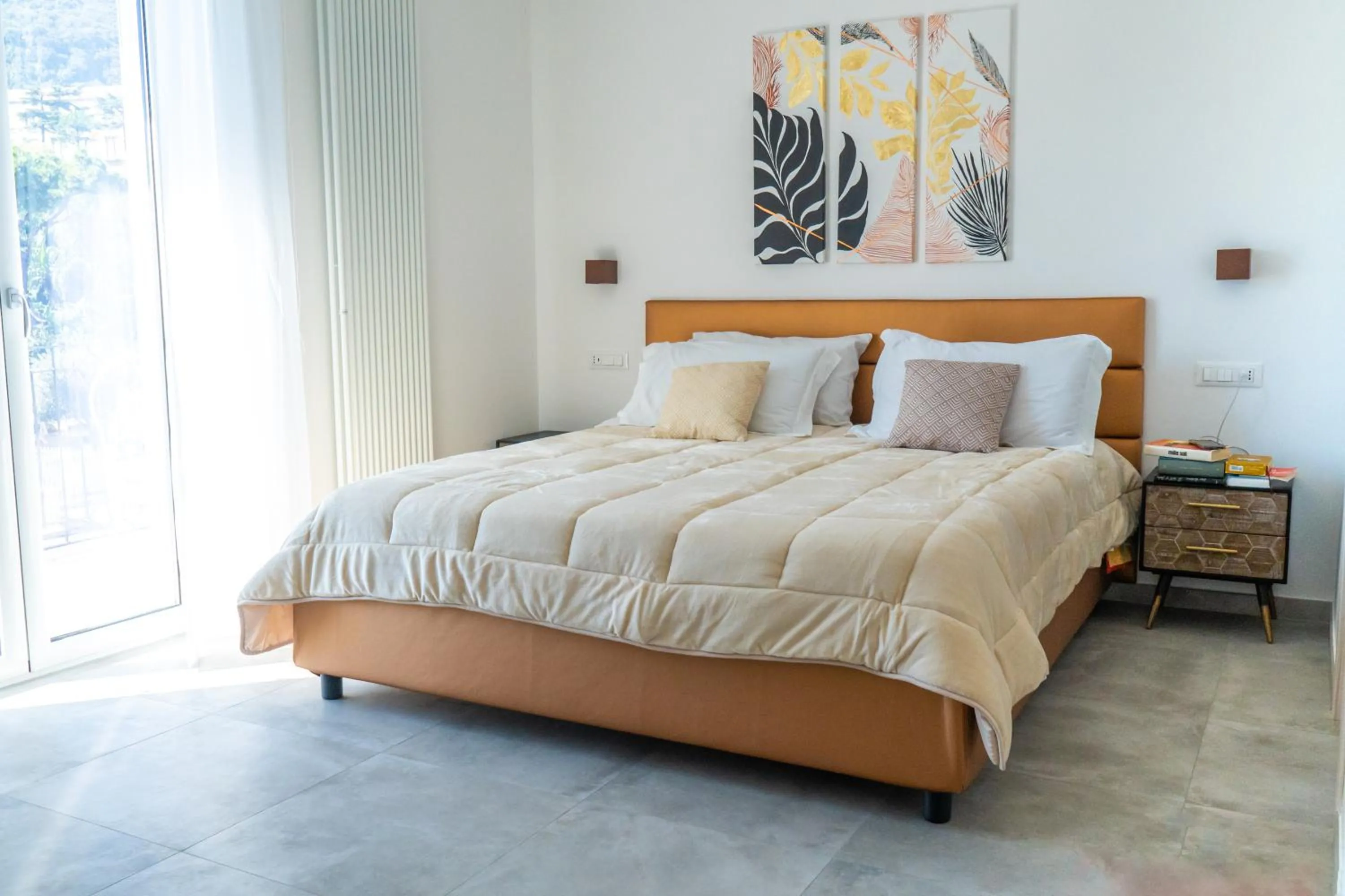 Photo of the whole room, Bed in Delphi Soggiorni Romantic Suites with Private Terrace - Ischia Porto