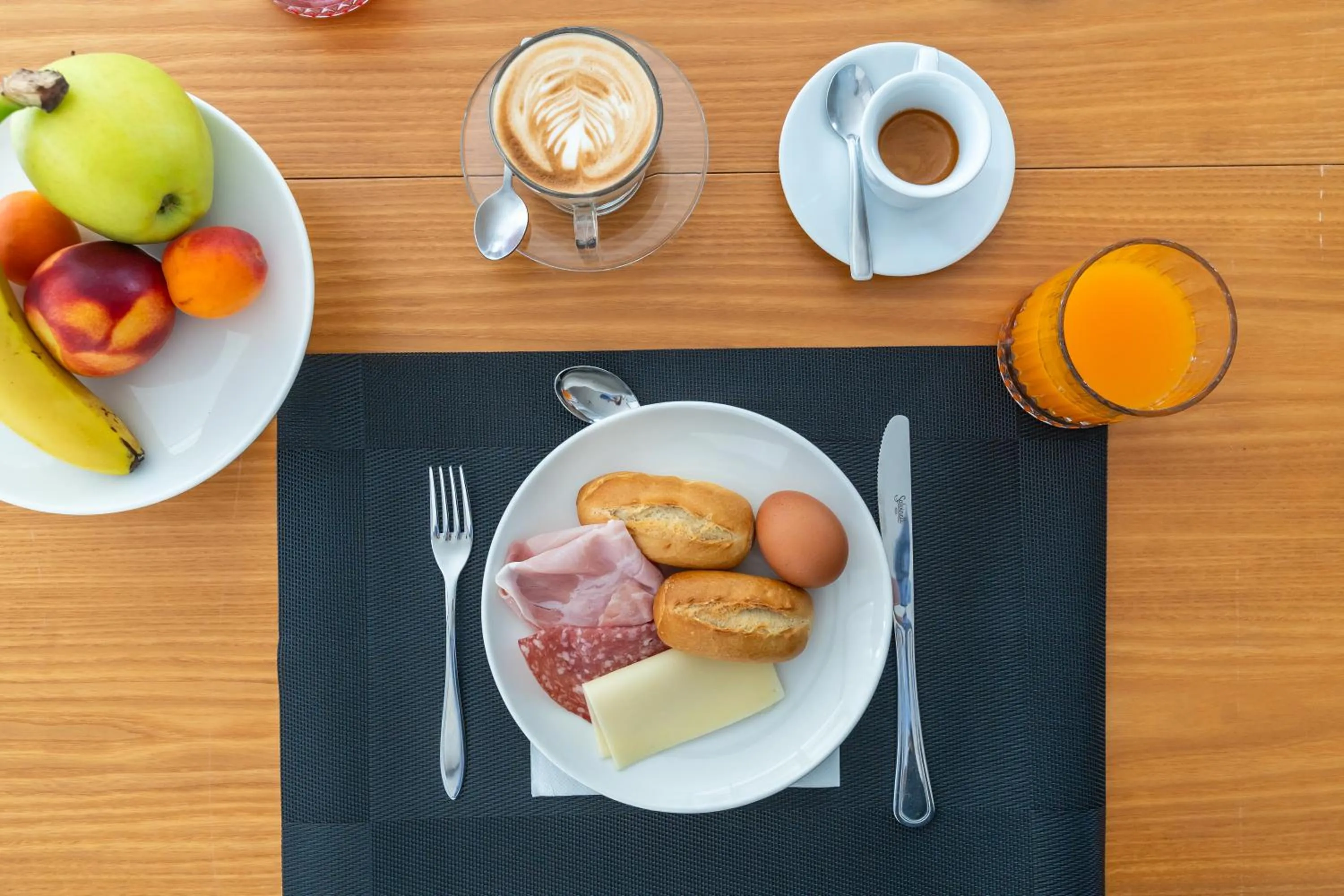 Restaurant/places to eat in Hotel Ischia