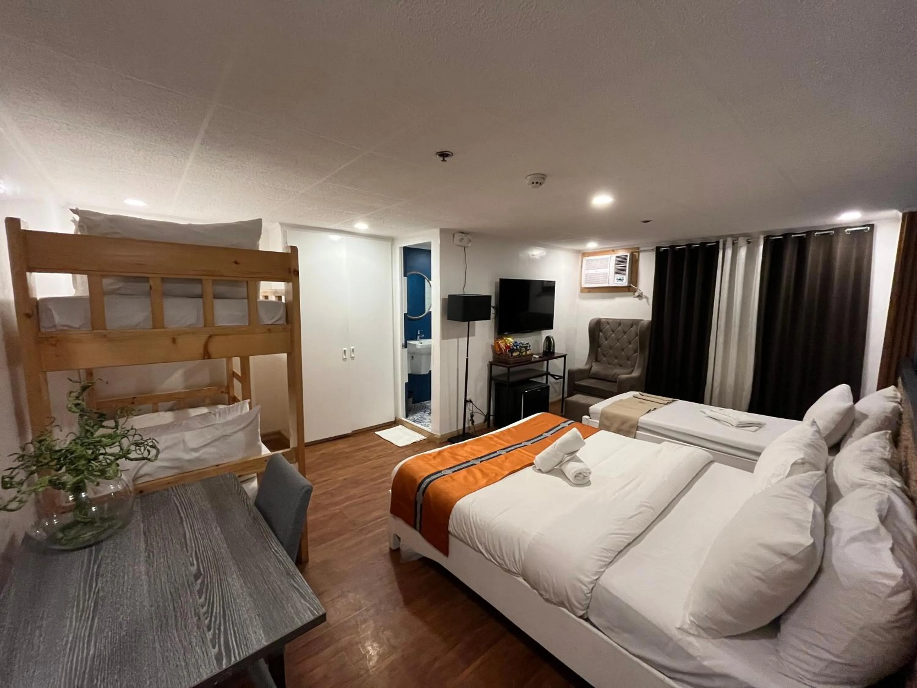 Bed in The New View by Ecotel