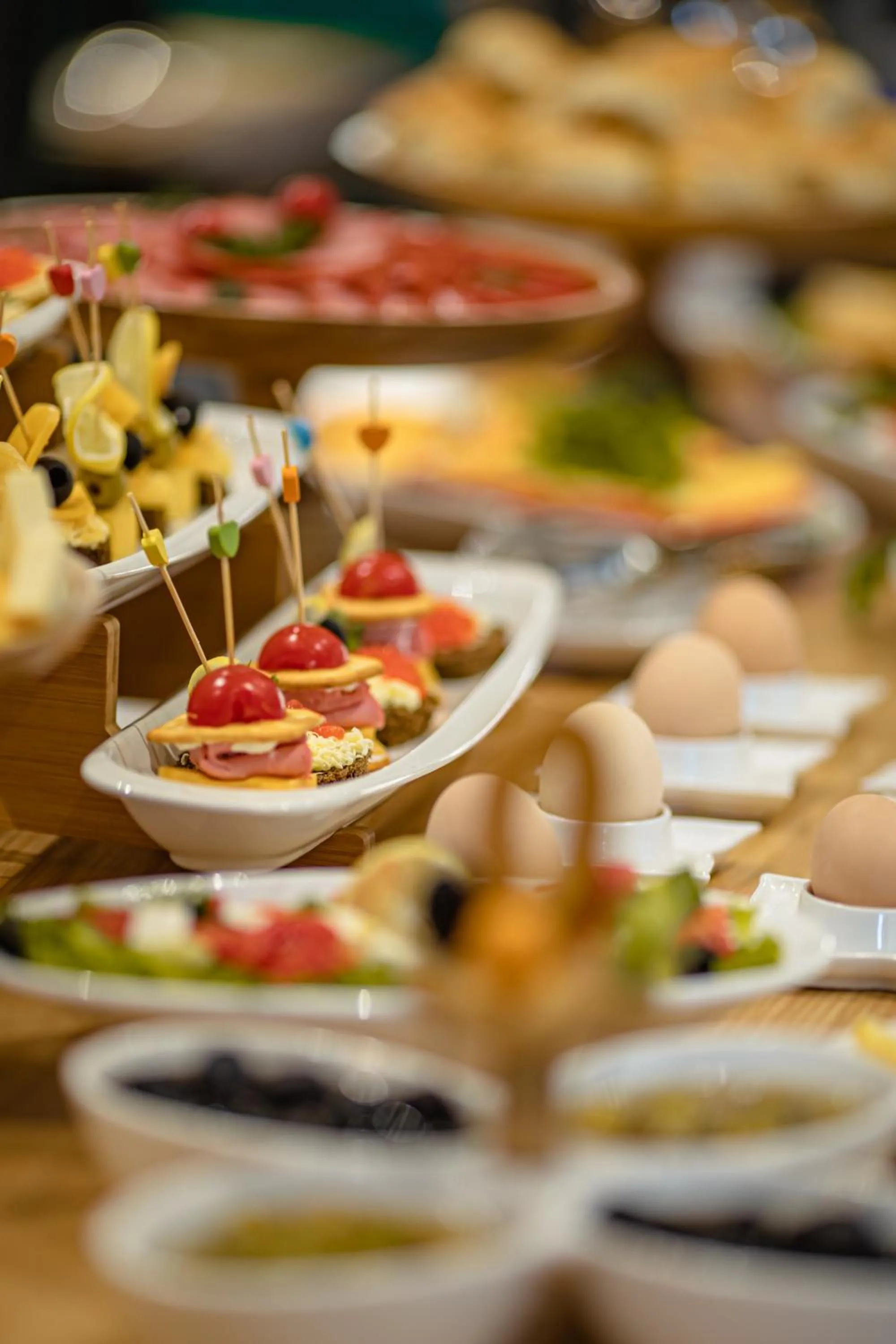 Buffet breakfast in Gur Emir Palace boutique hotel