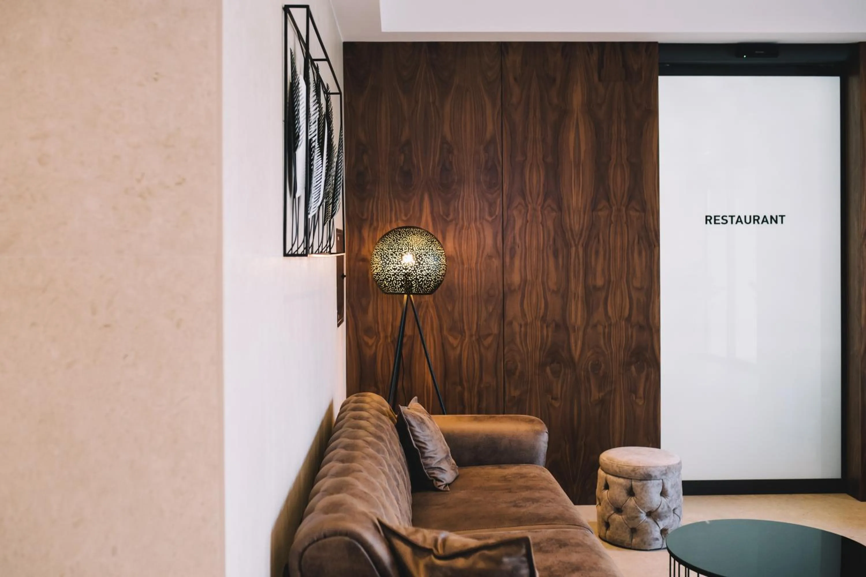 Seating area in Hotel Batuda