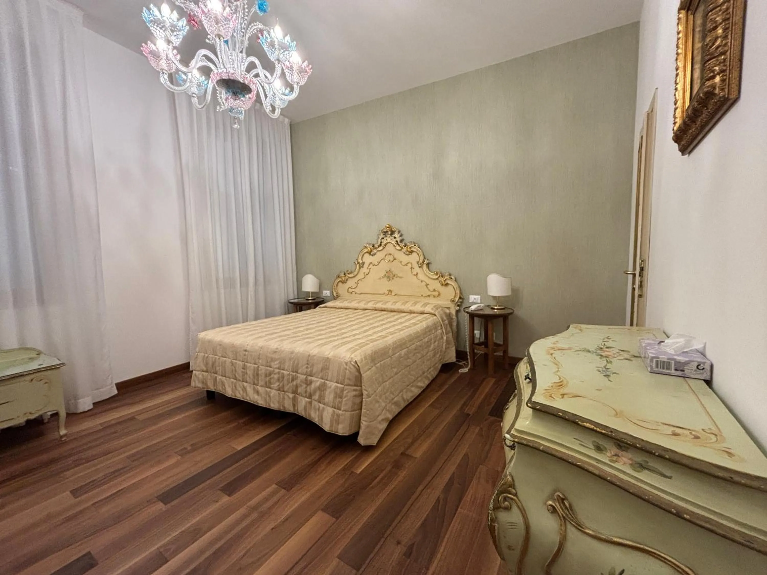 Bedroom, Bed in Hotel Rialto