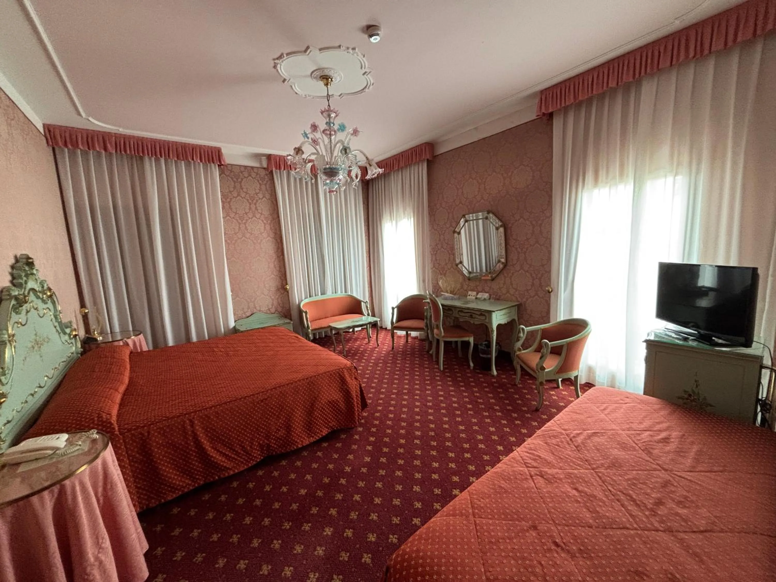 Bedroom, Bed in Hotel Rialto