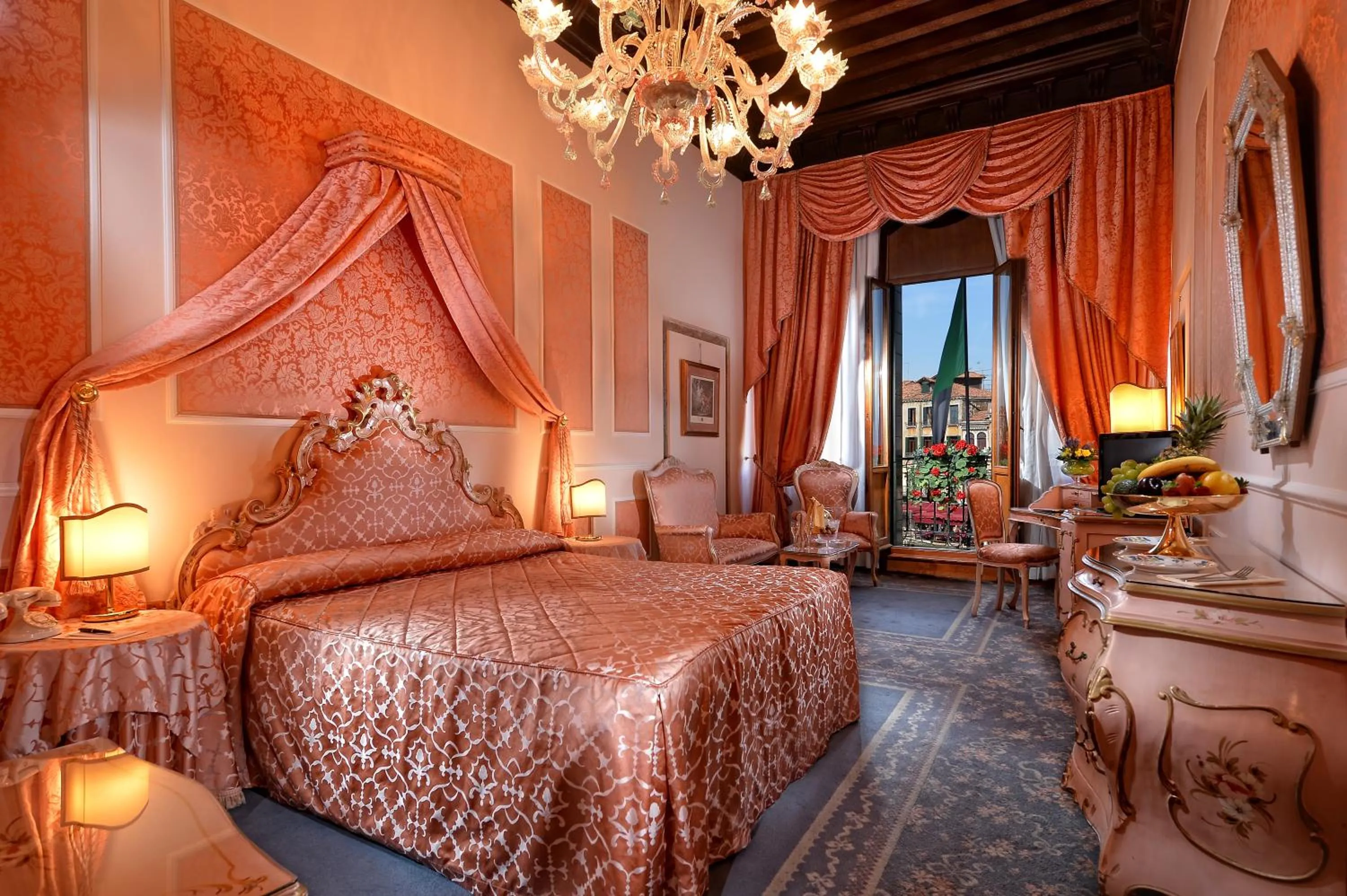 Bedroom, Bed in Hotel Rialto