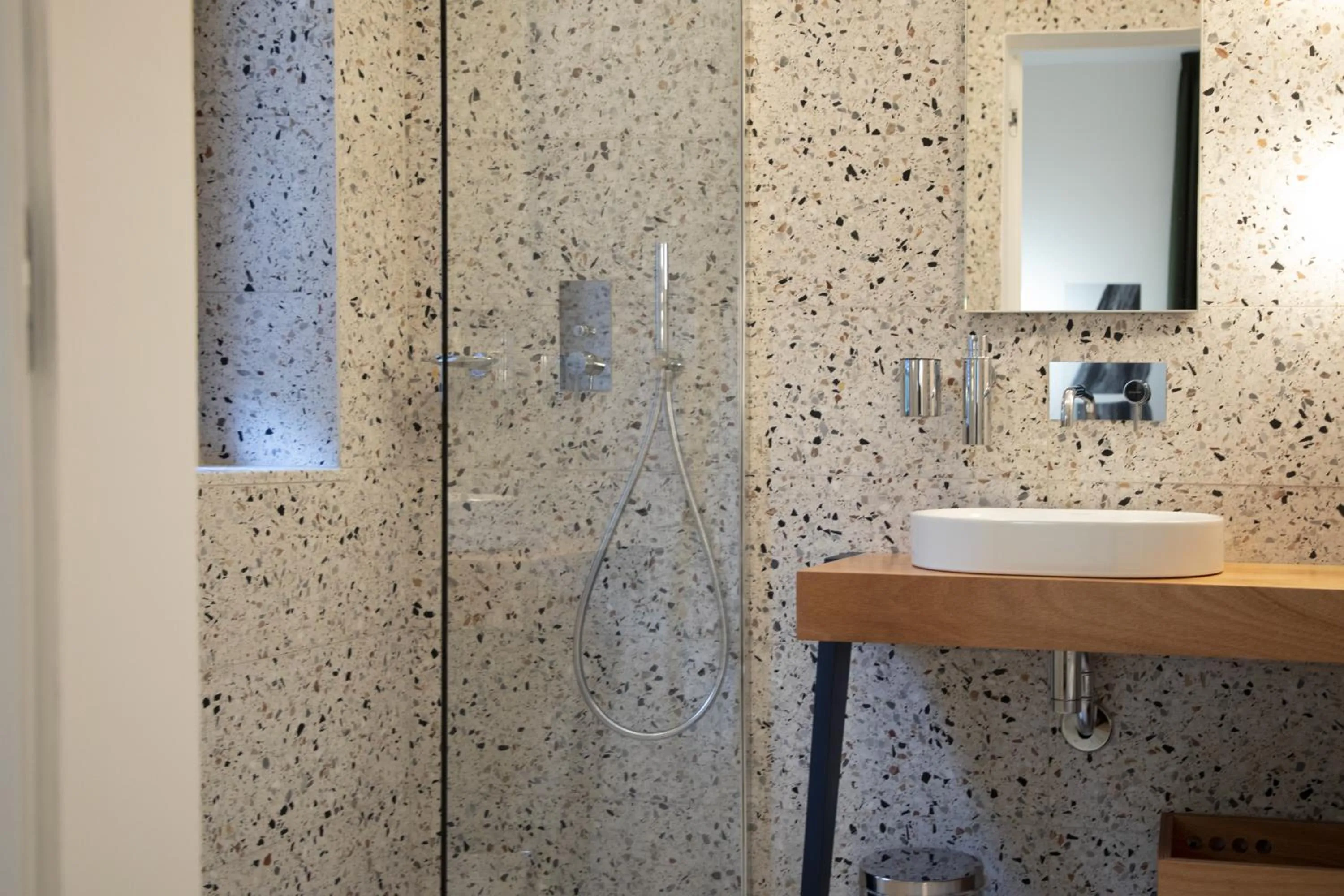 Shower in Hotel Dolomiti