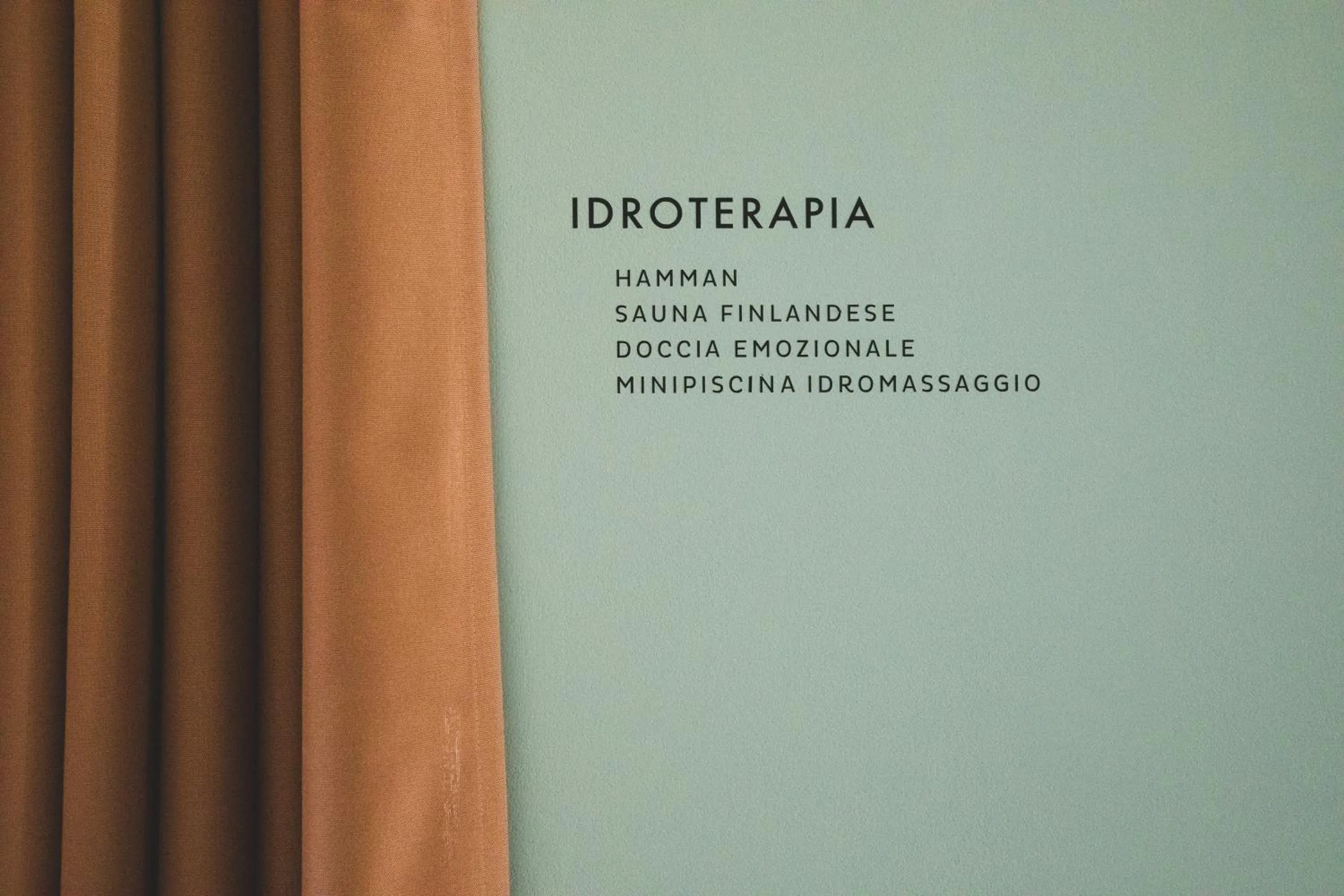 Shower in Hotel Dolomiti