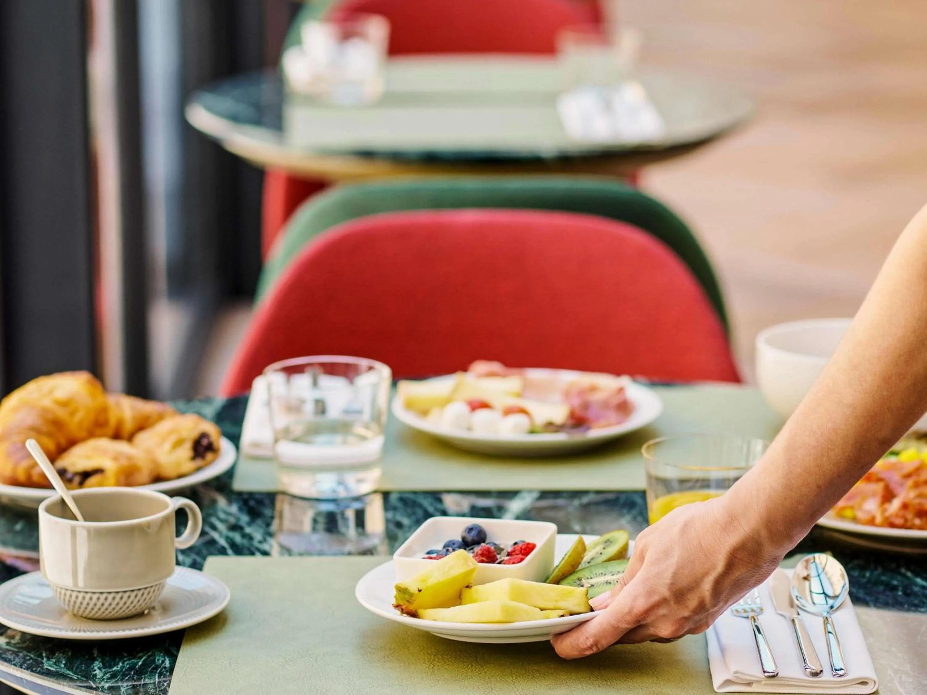 Breakfast in Hotel Giacomo Morra Alba - Handwritten Collection