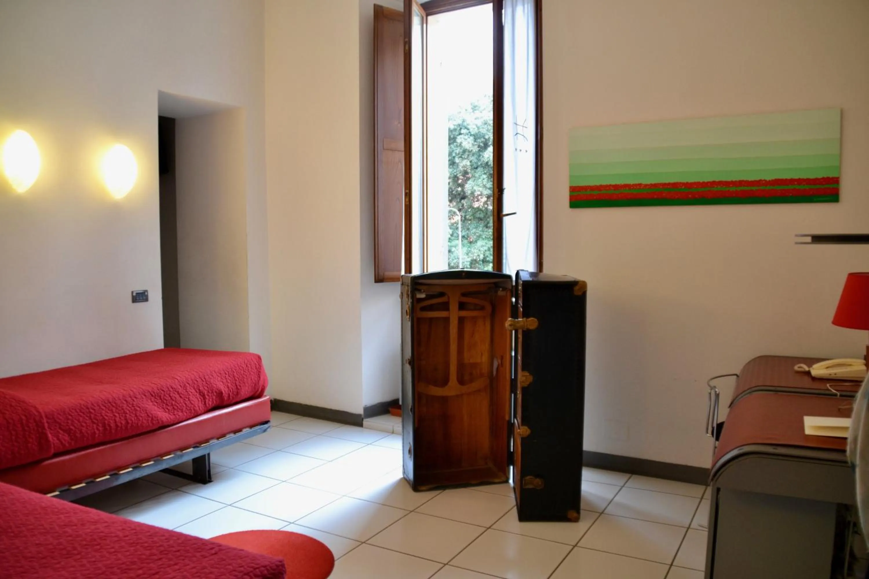 children in Hotel Italia