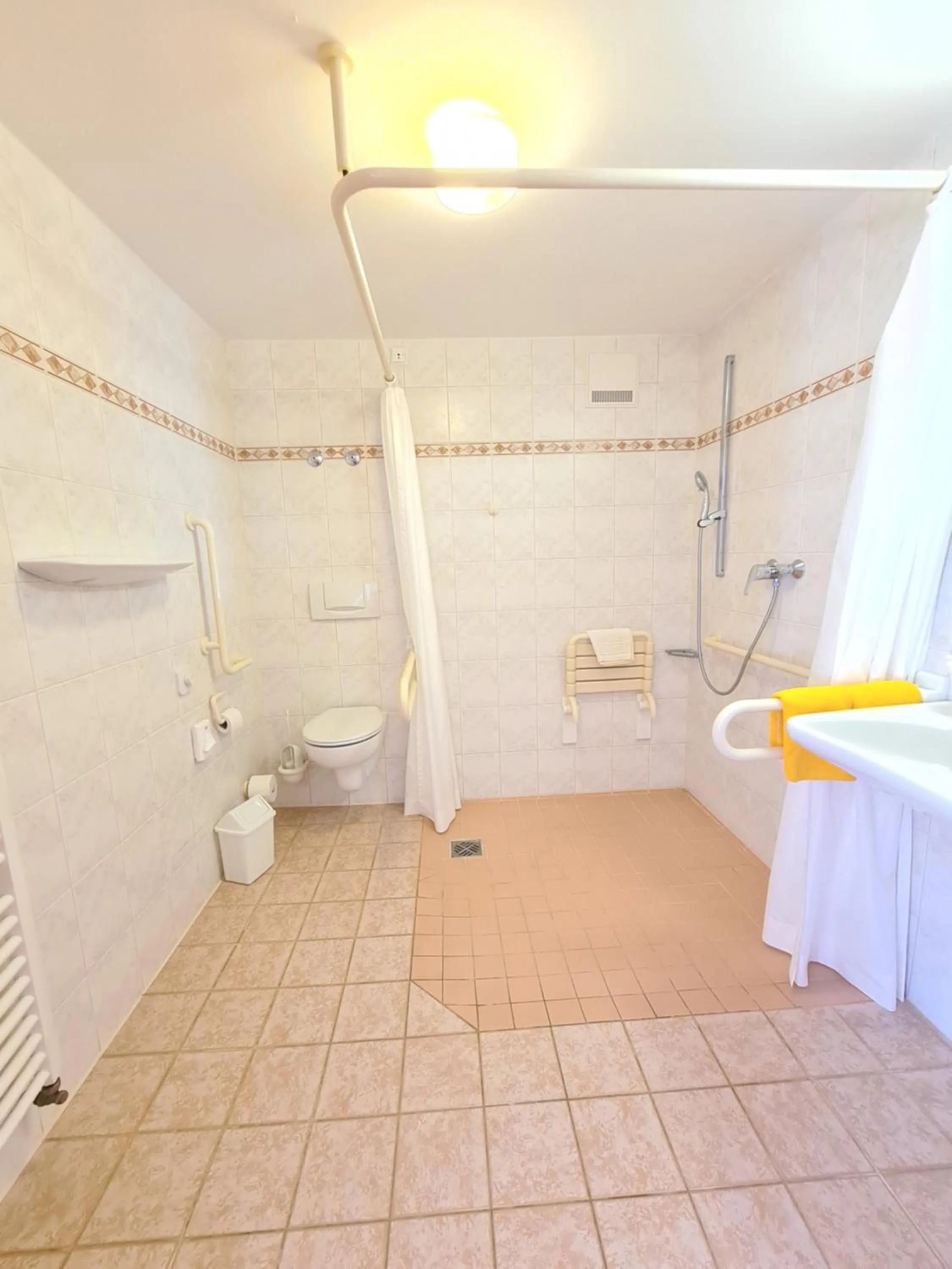 Shower in Thermenhotel Tannenhof - Ihr Wohlfühl-Hotel