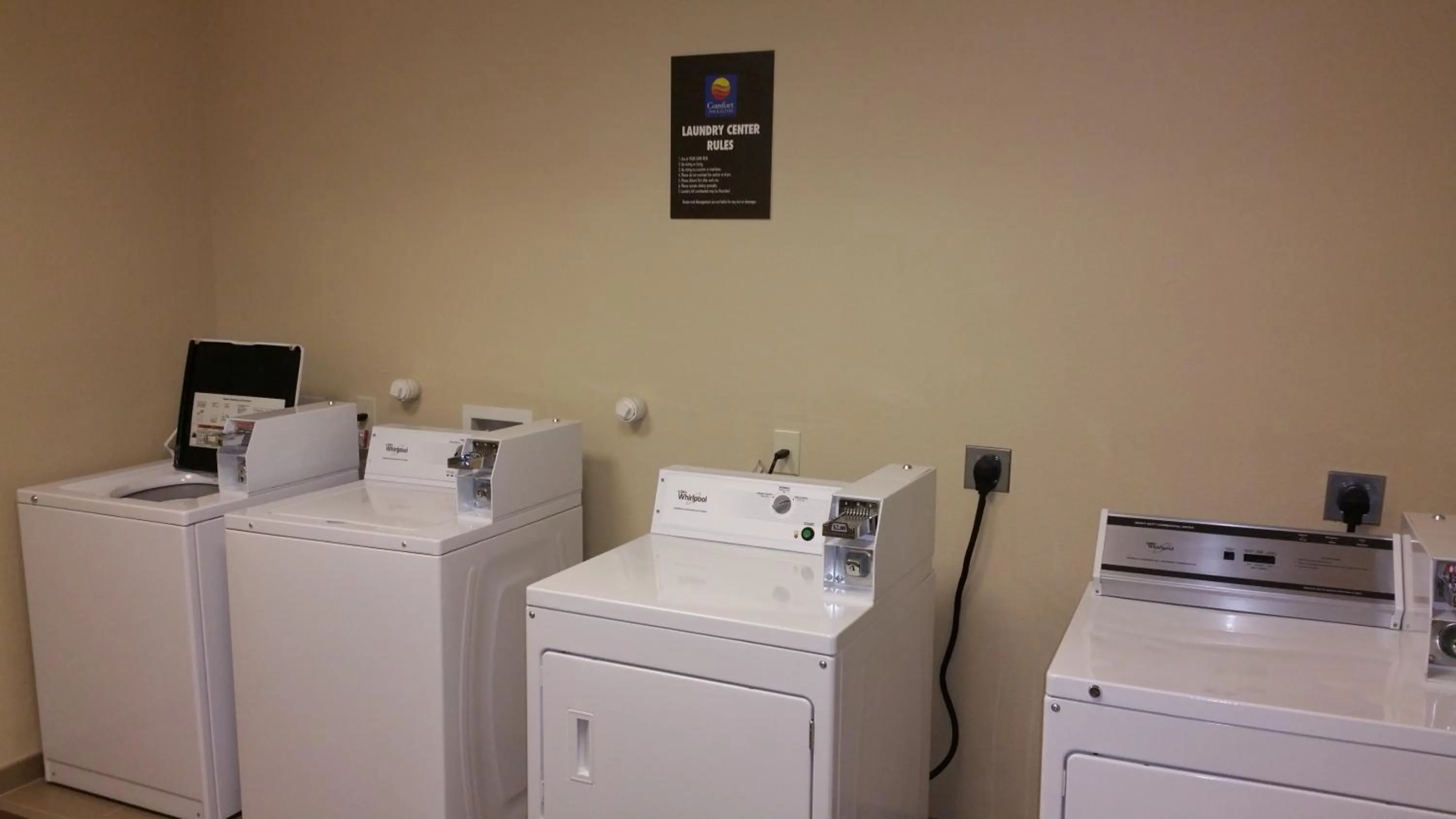 Area and facilities in Comfort Inn & Suites Lakeside