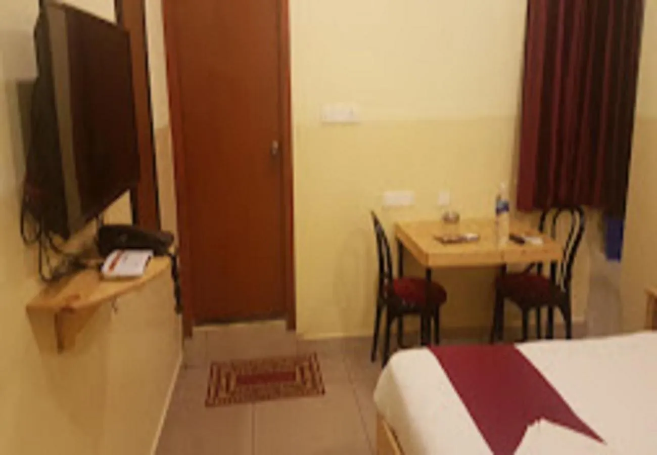 Bedroom, Bed in Chaplin Hotel