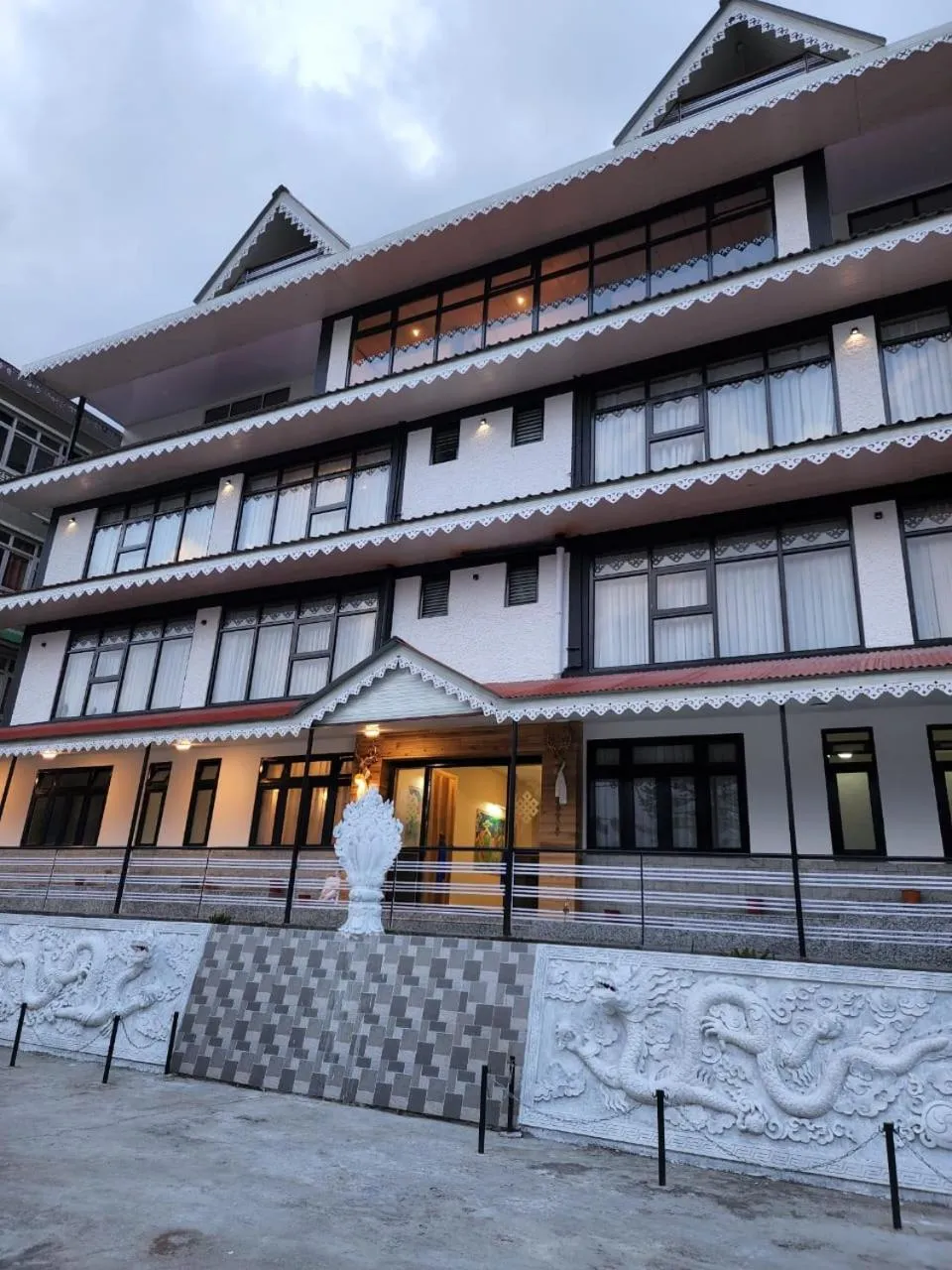 Property building in Rufina Lachung Kunga