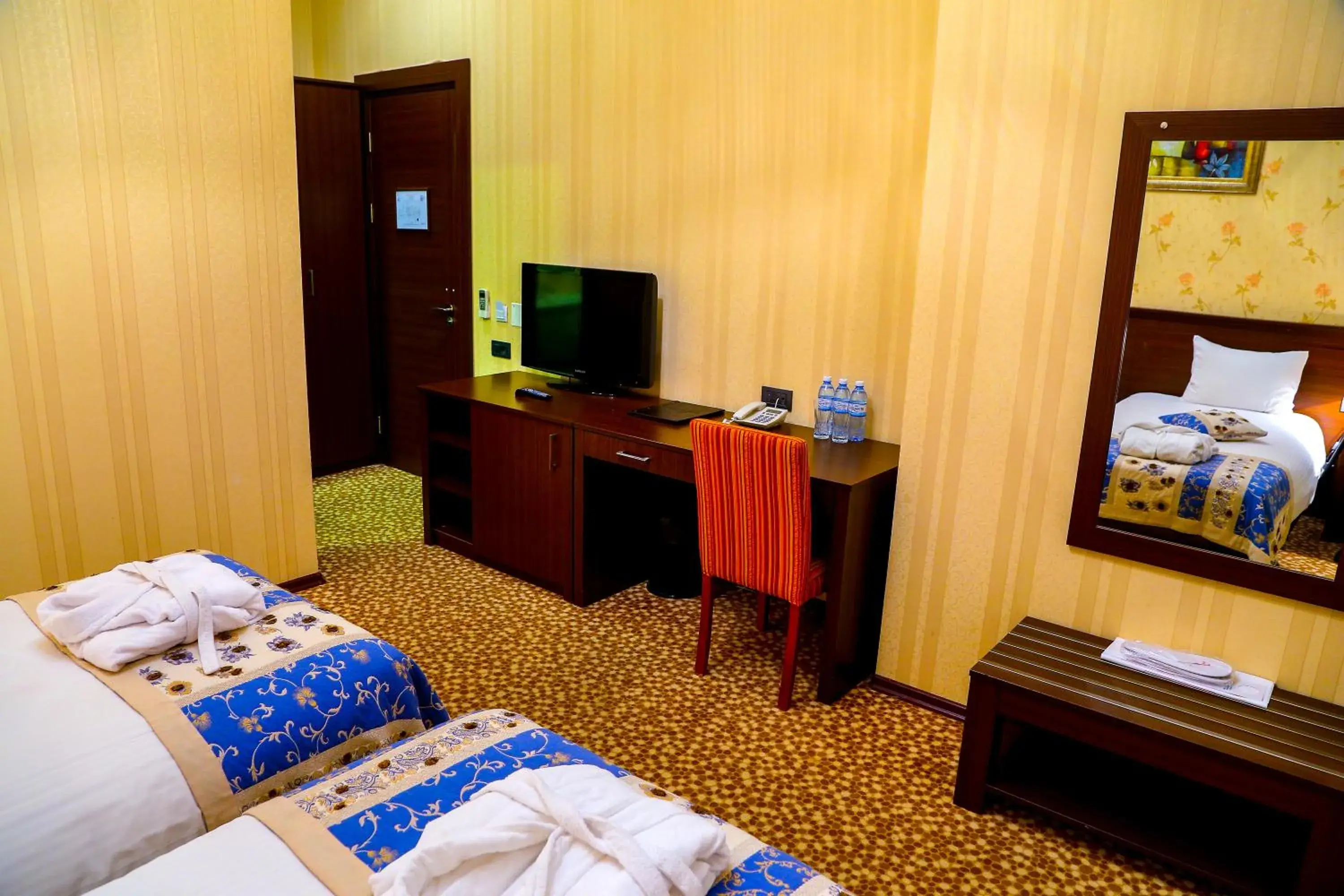 Deluxe Triple Room in Central Park Baku Deluxe Triple Room in Central Park Baku