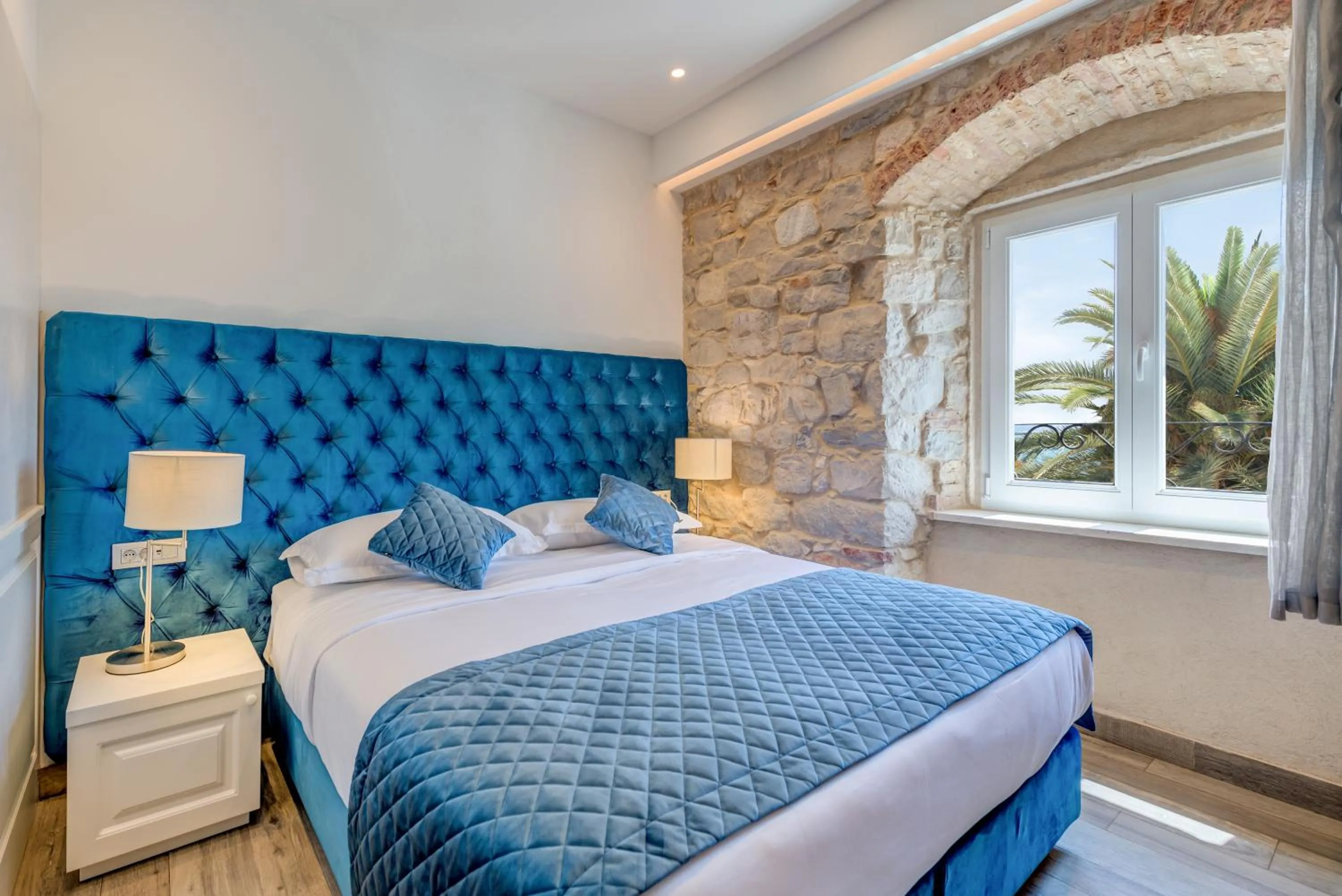 Palms Promenade Luxury Rooms