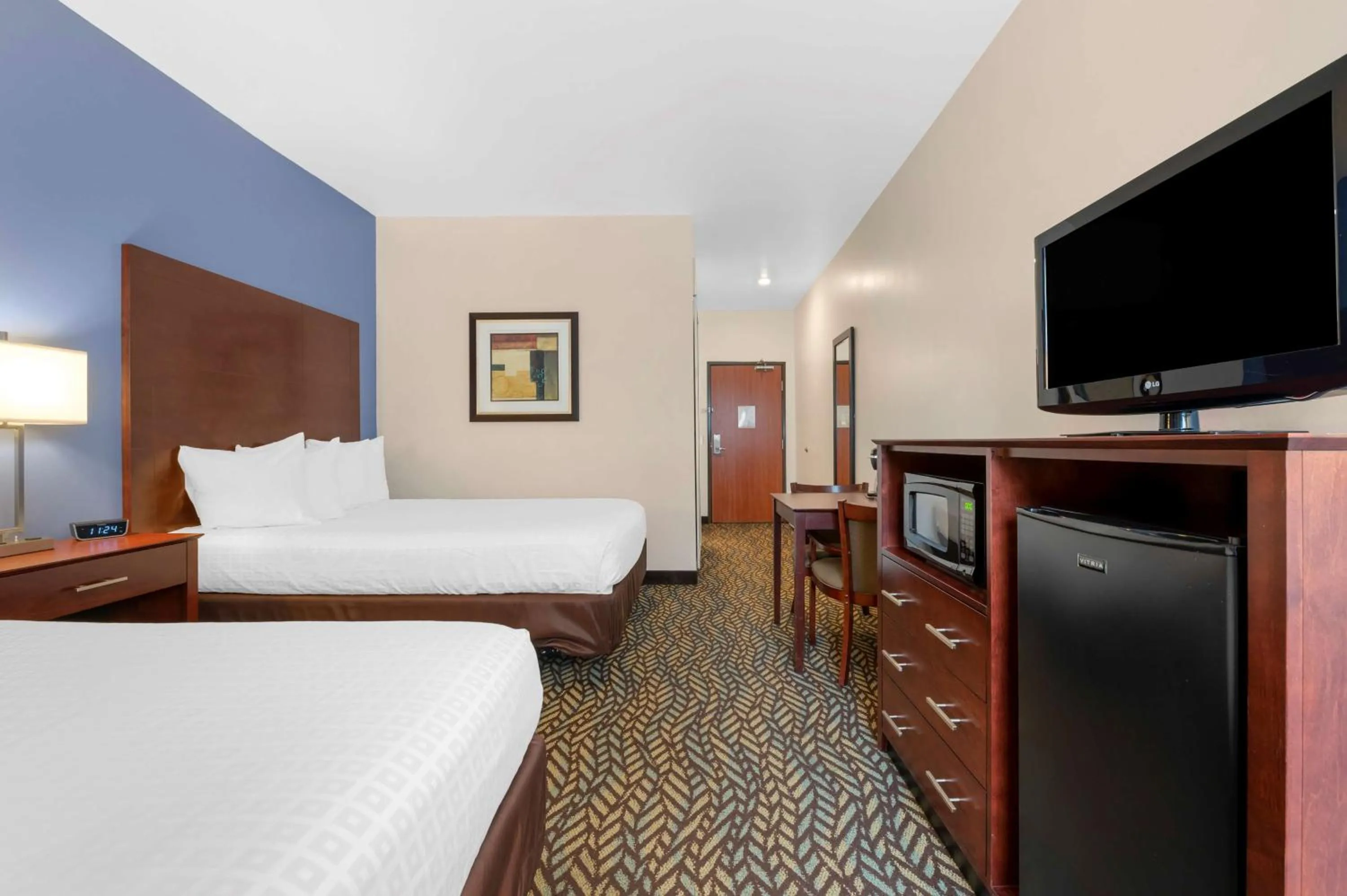 Bedroom, Bed in Best Western Plus Covered Bridge Inn