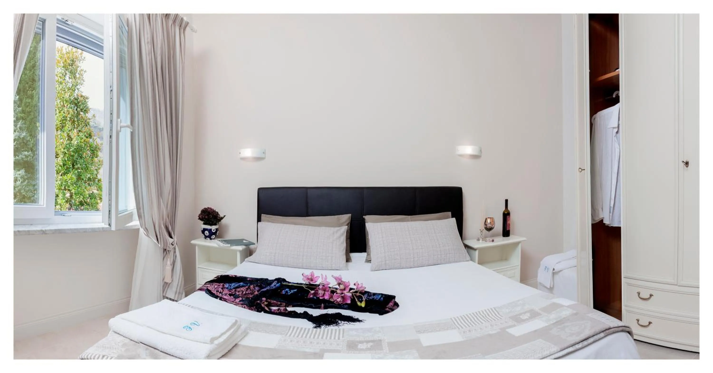 Photo of the whole room, Bed in Fontana Vecchia