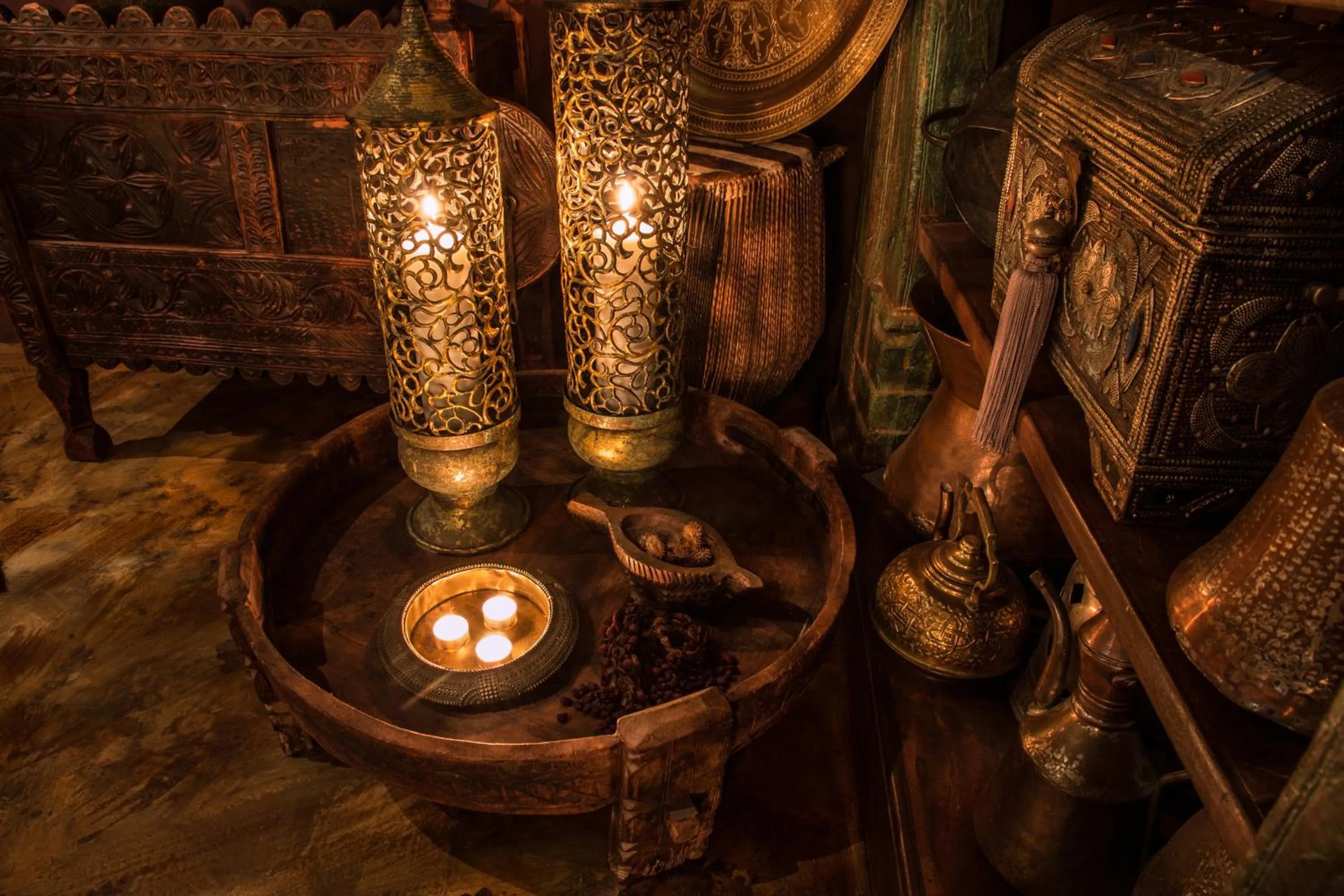 Other in Bijou Hotel / Love and Romance