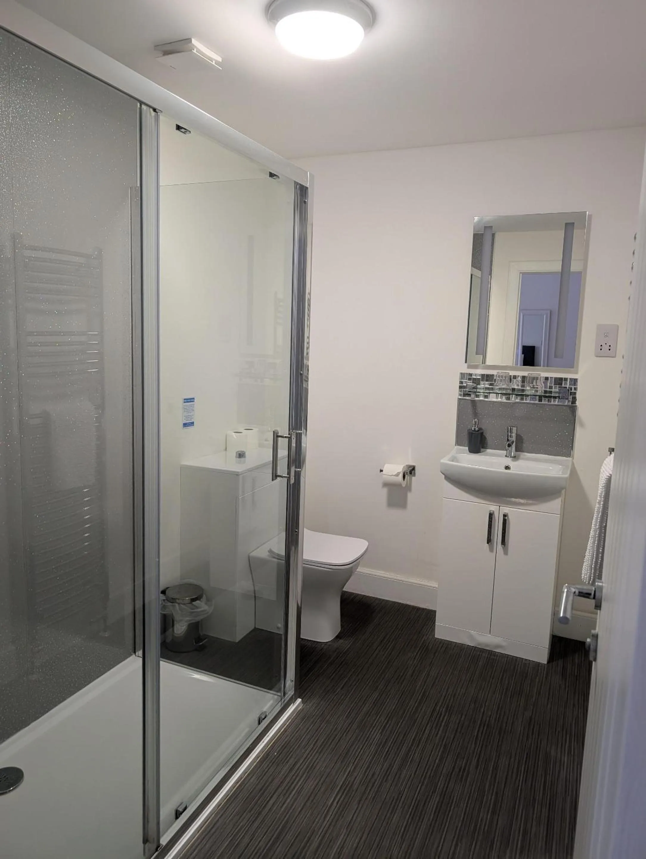 Bathroom in Old North Inn Hotel, Inverness