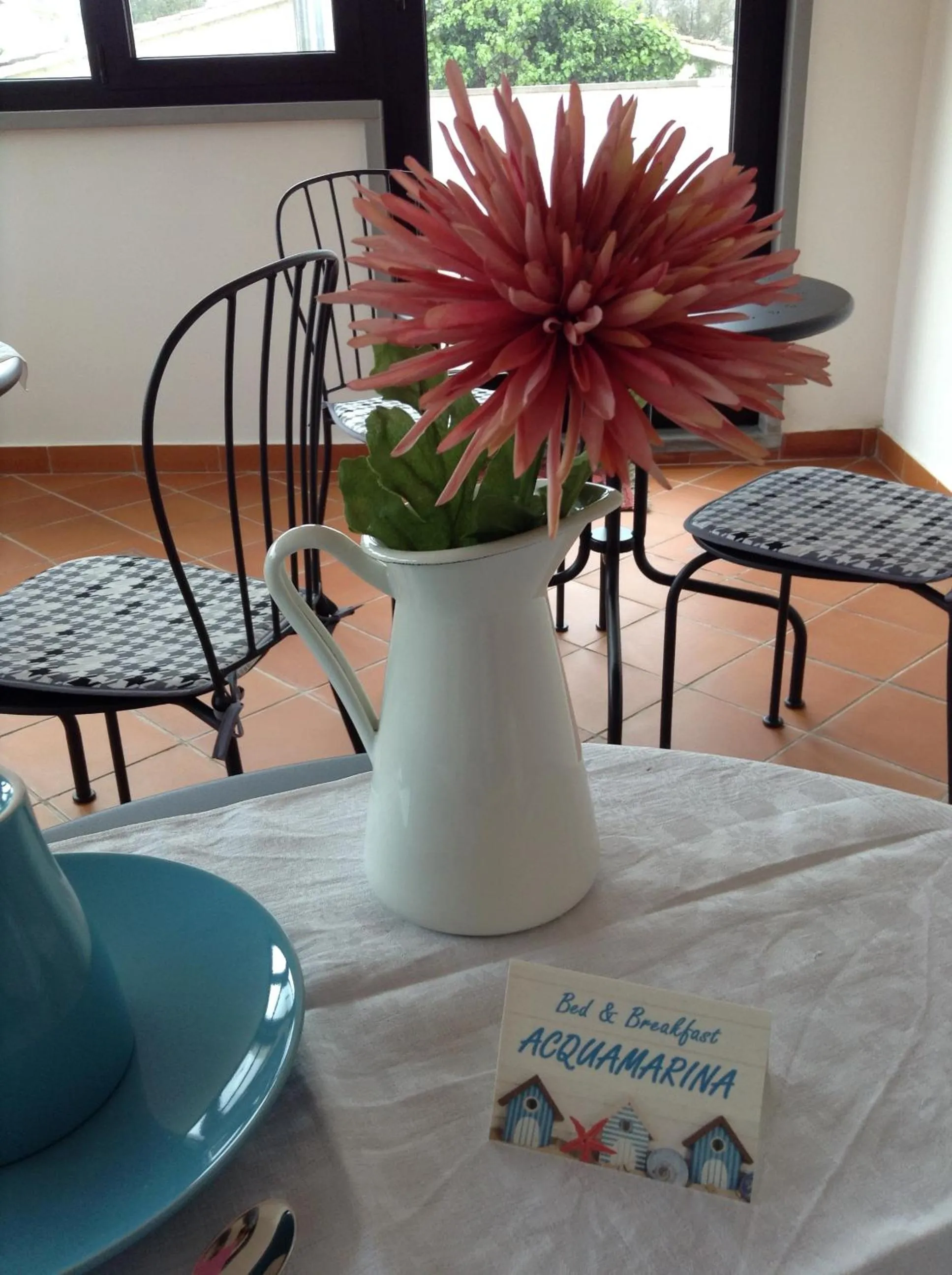 Decorative detail in Acquamarina