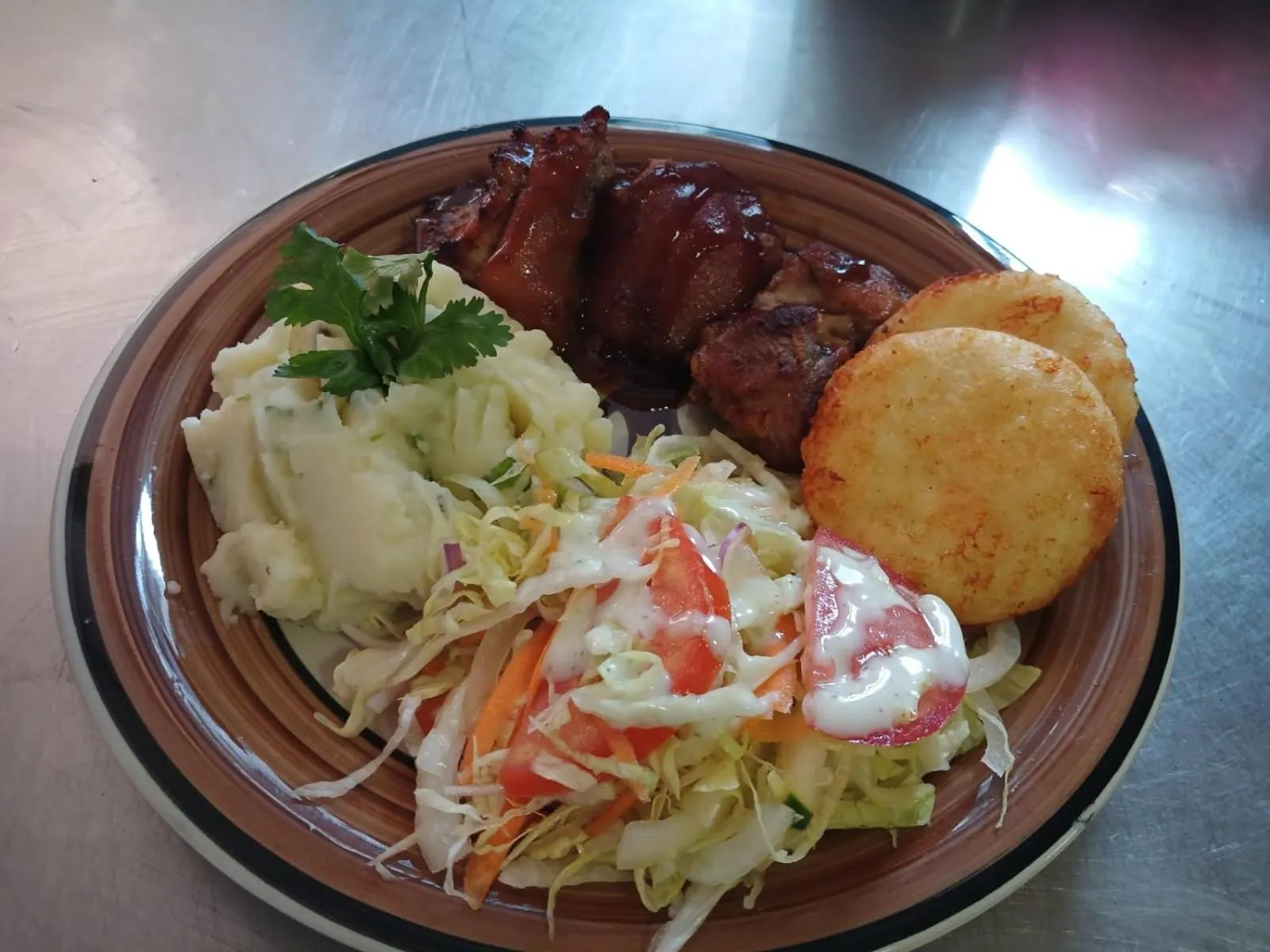 Restaurant/places to eat in Hotel Bahia Plaza