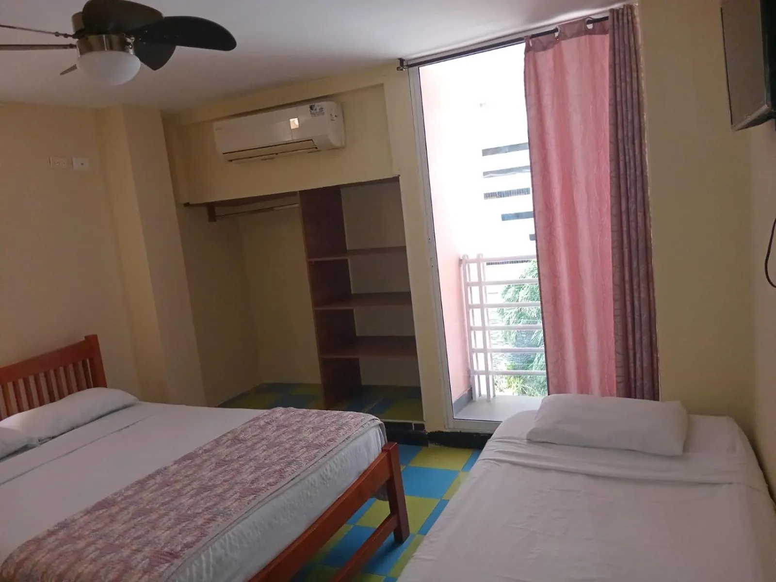 Bed in Hotel Bahia Plaza