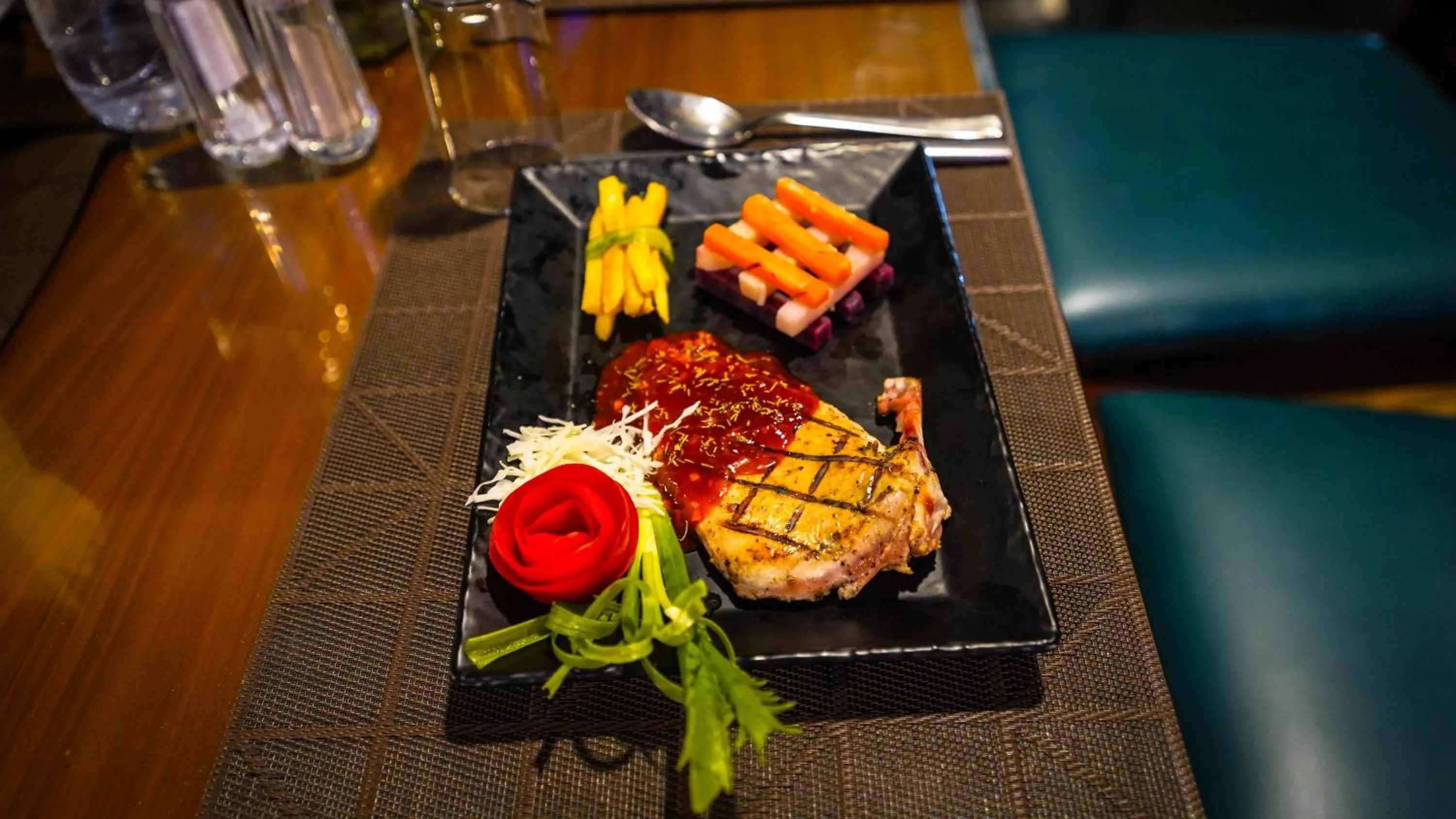 Restaurant/places to eat in Misty Mountain Resort