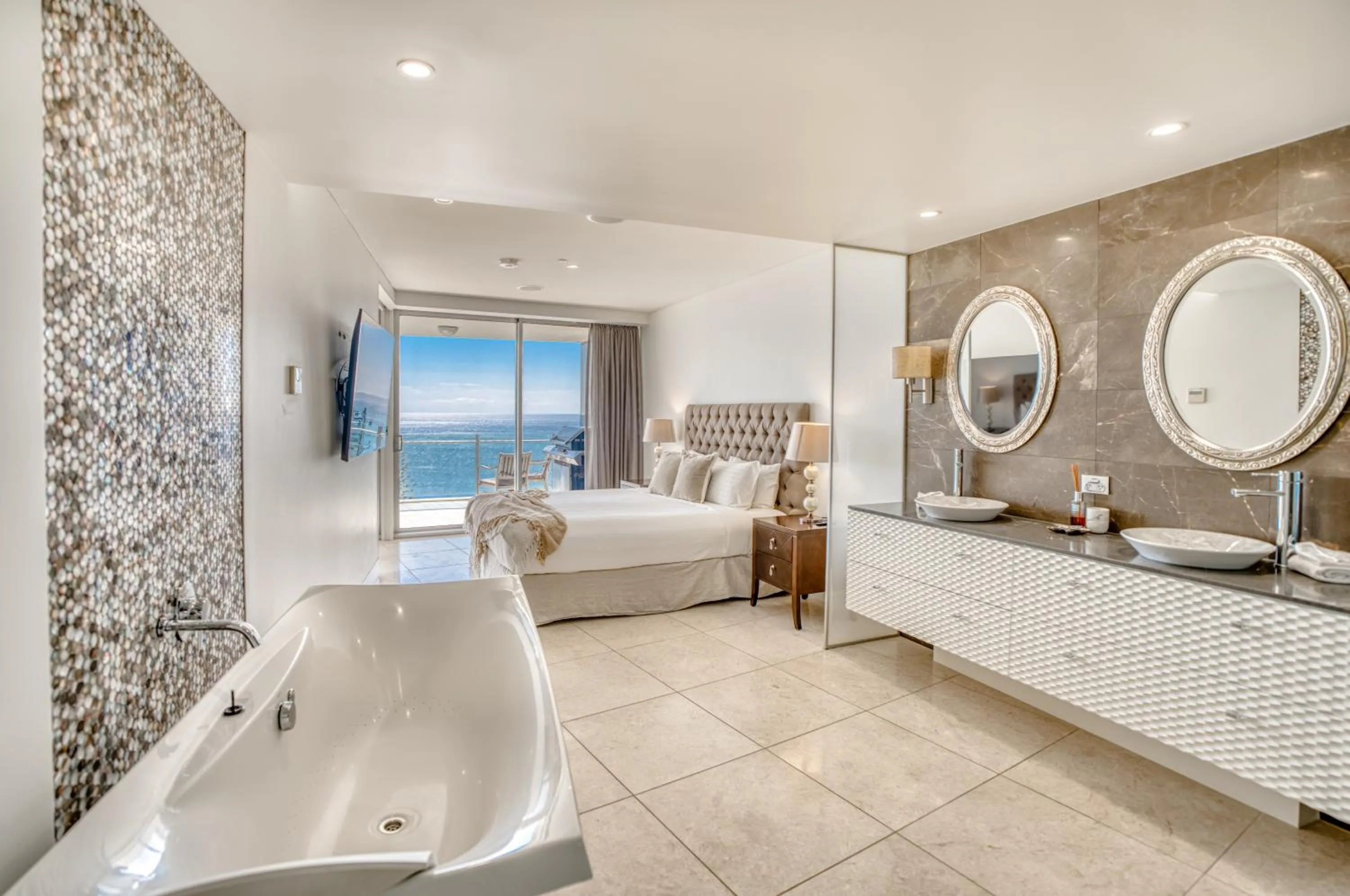 Bed in Sea Pearl A1 Beach Resort