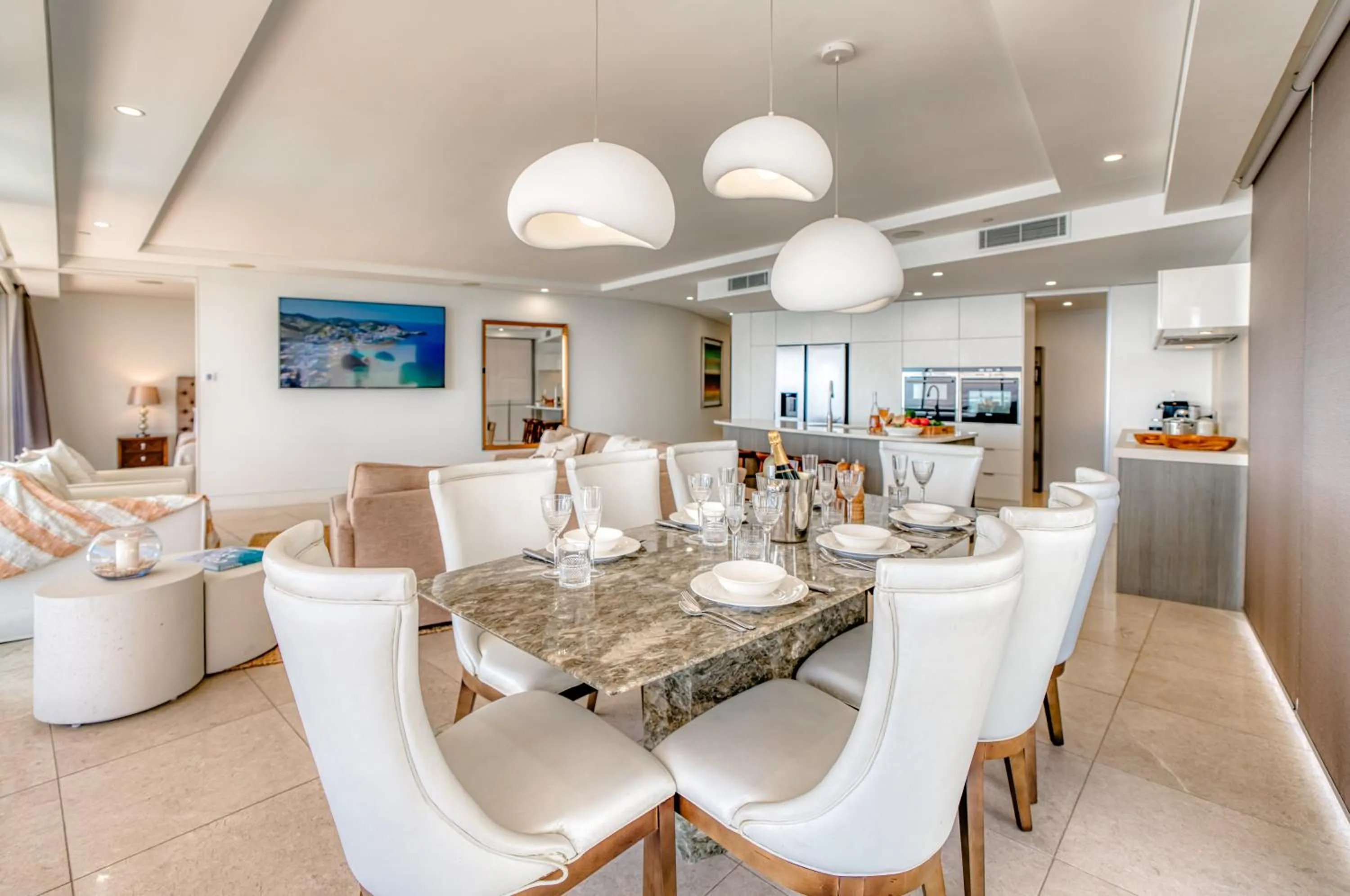 Kitchen or kitchenette in Sea Pearl A1 Beach Resort