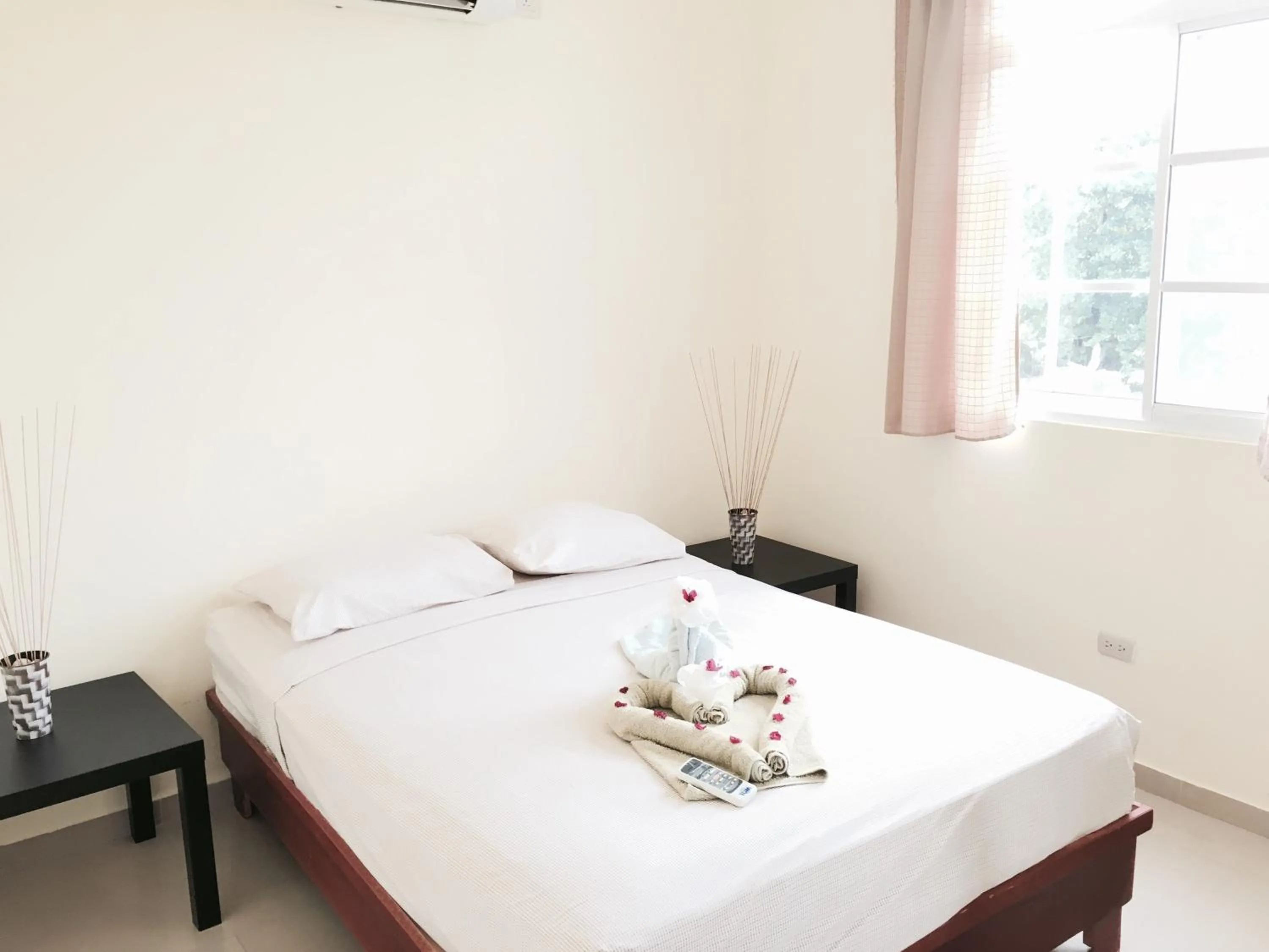 Bedroom, Bed in Costambar