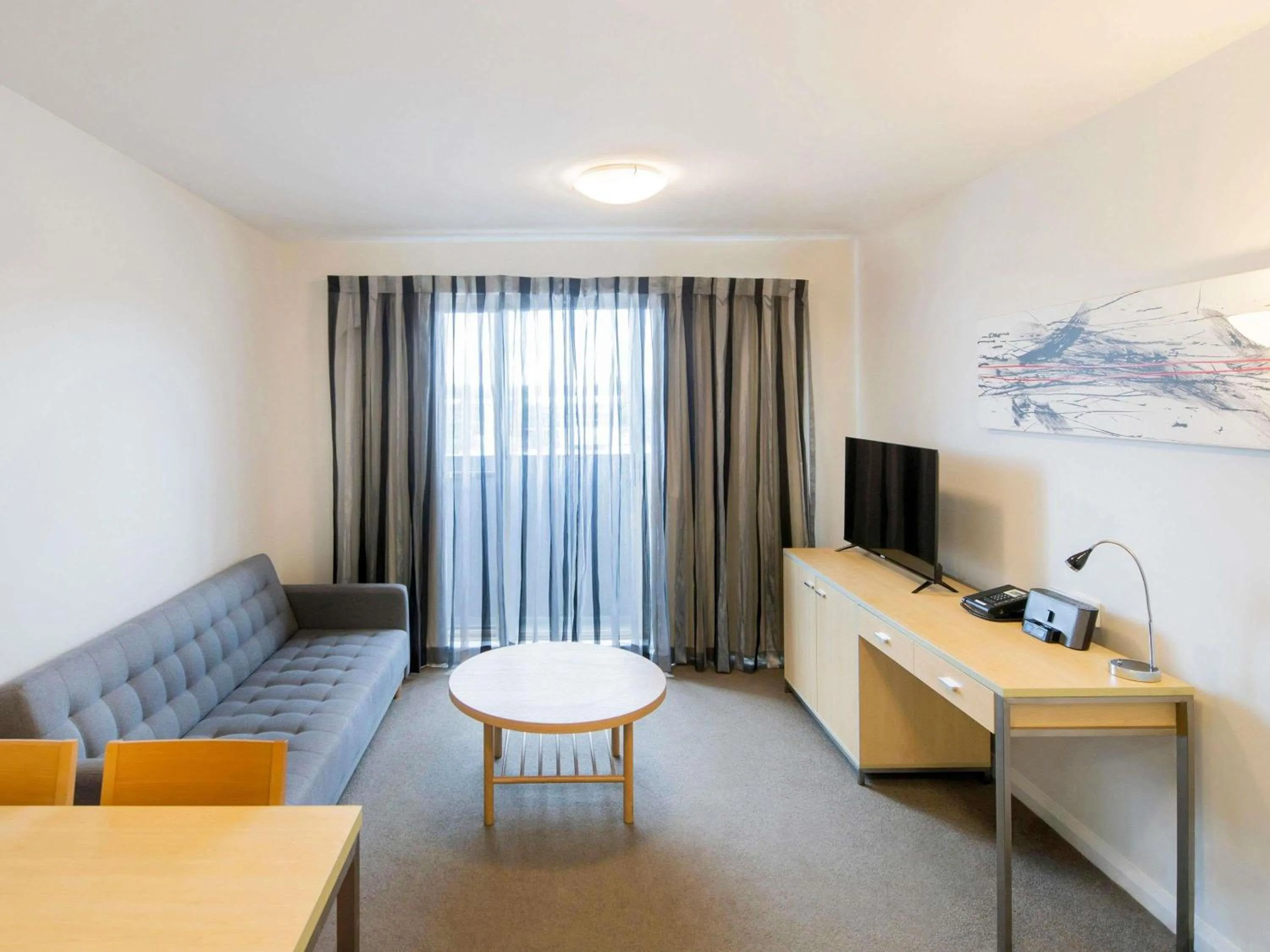 Bedroom in Mantra Castle Hill Sydney, an Accor Hotel