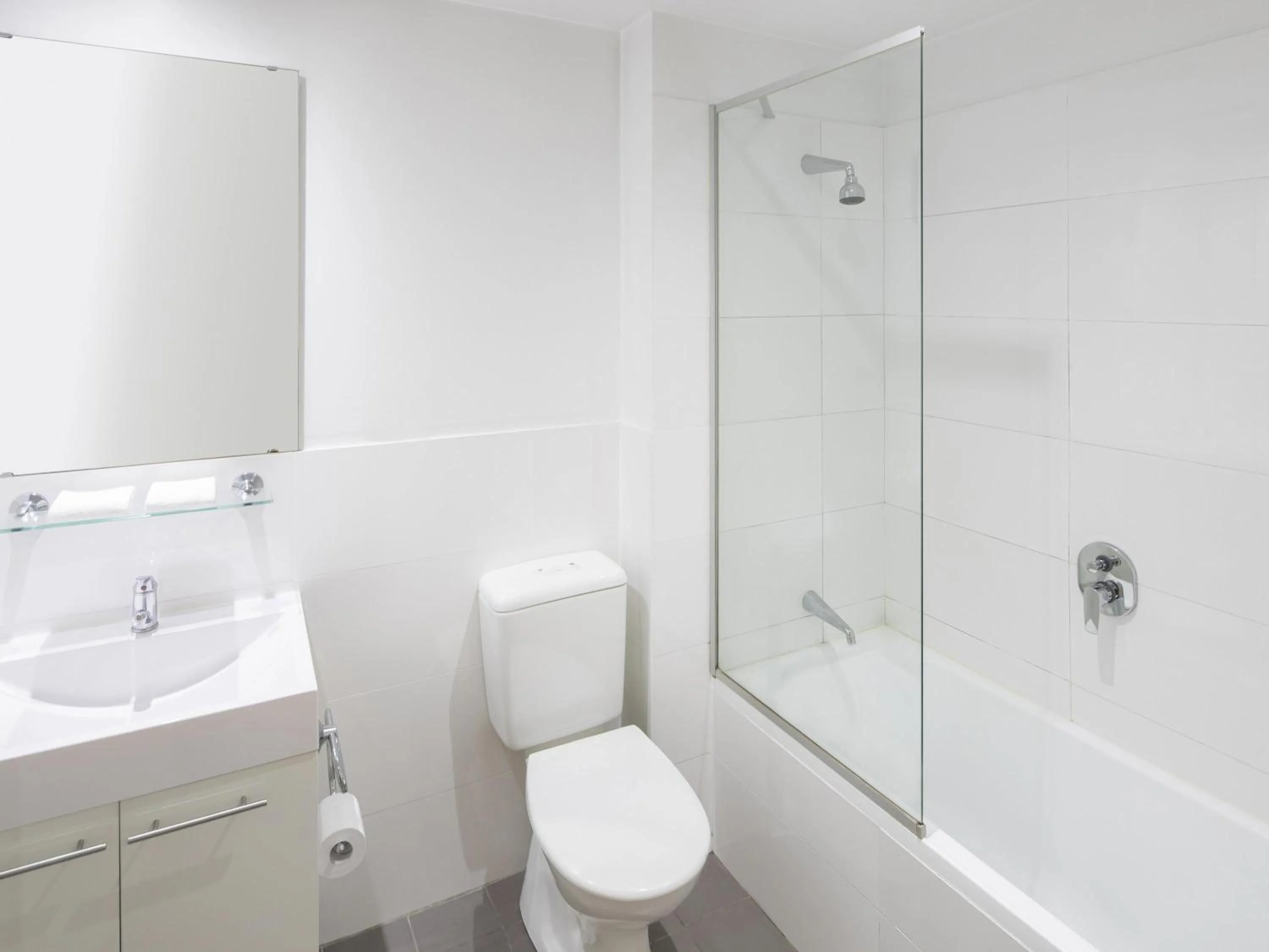 Bedroom in Mantra Castle Hill Sydney, an Accor Hotel