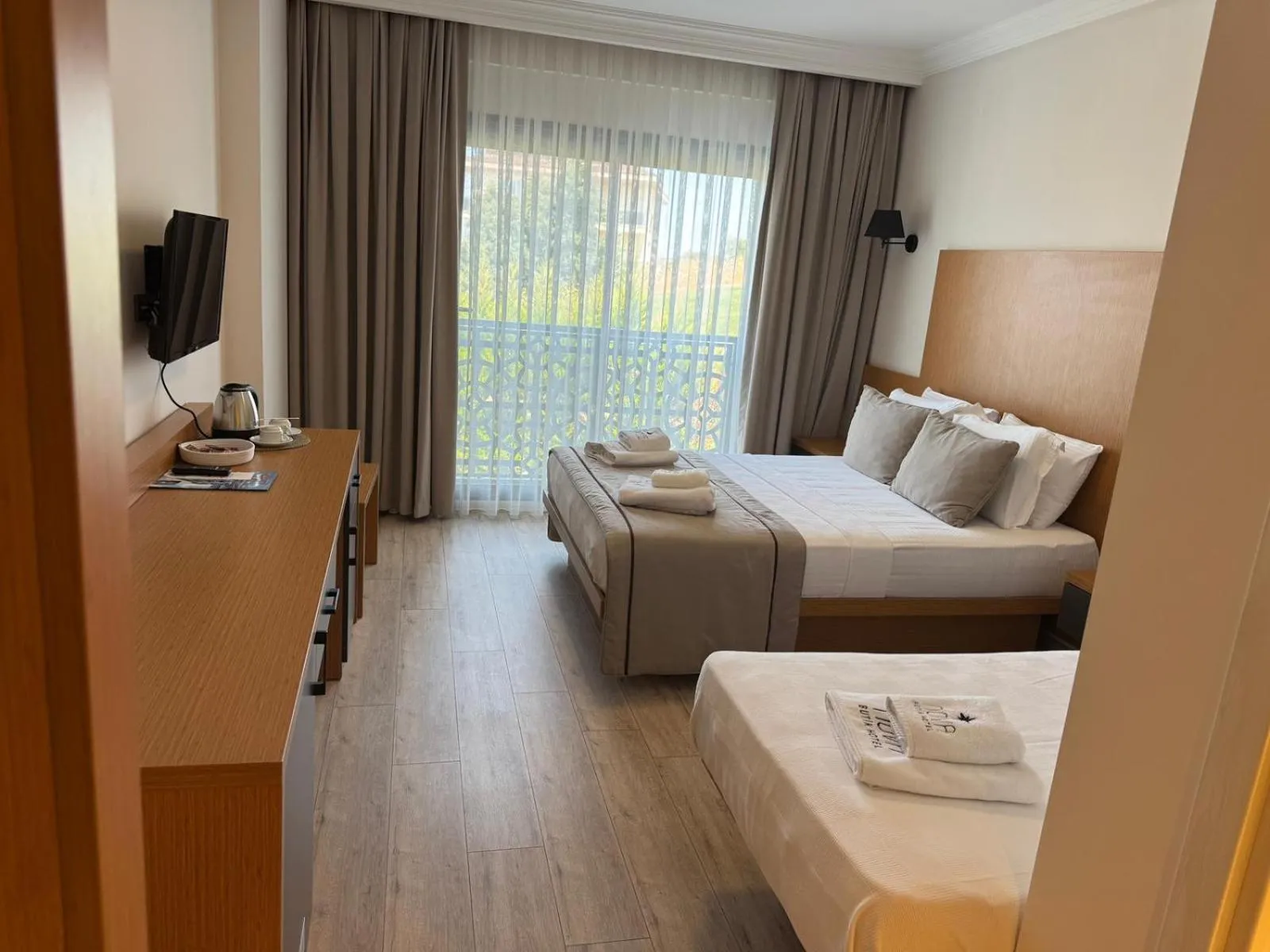 Photo of the whole room, Bed in Nova Butik Hotel Çeşme