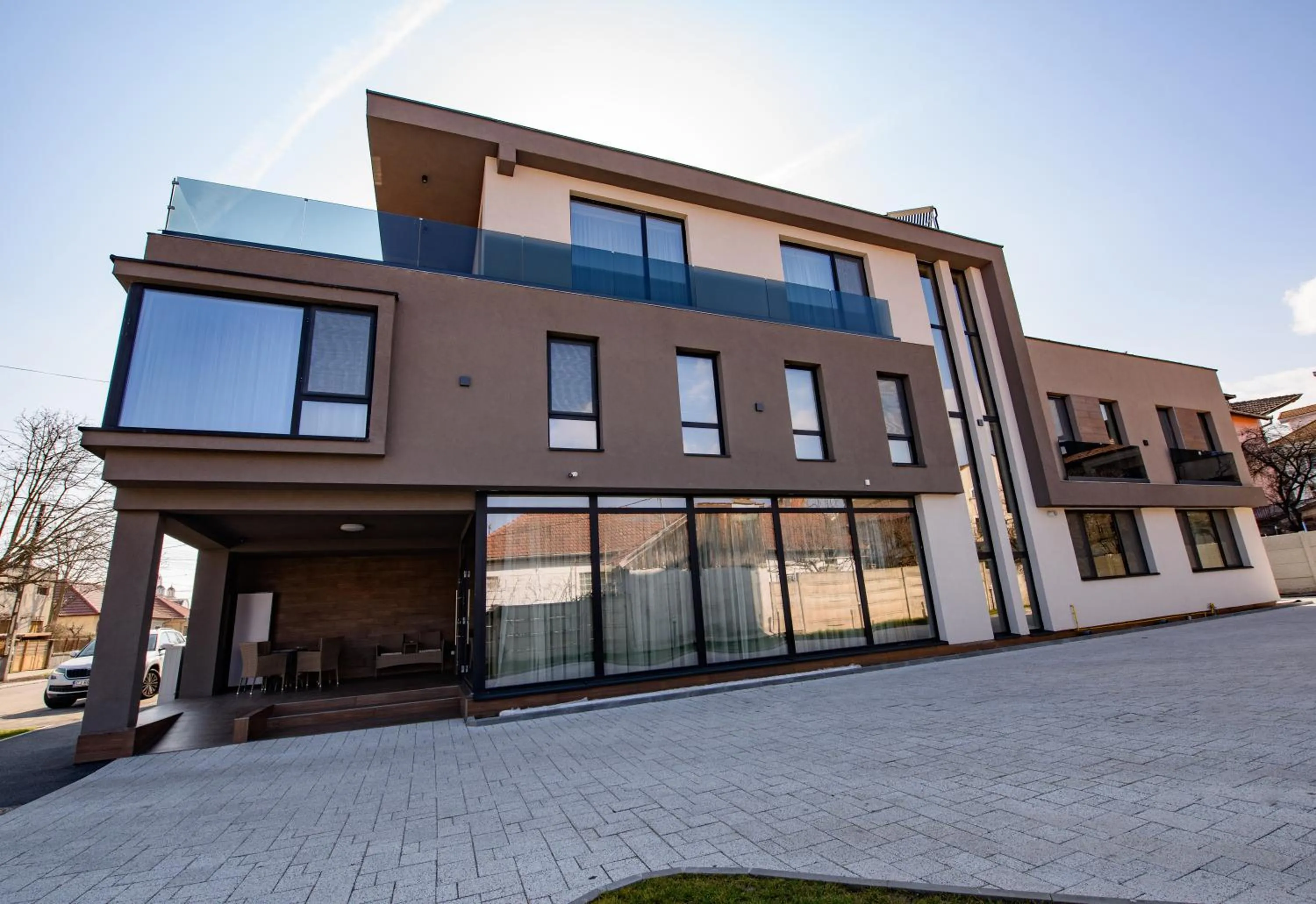 Property building in Vila Sarisa