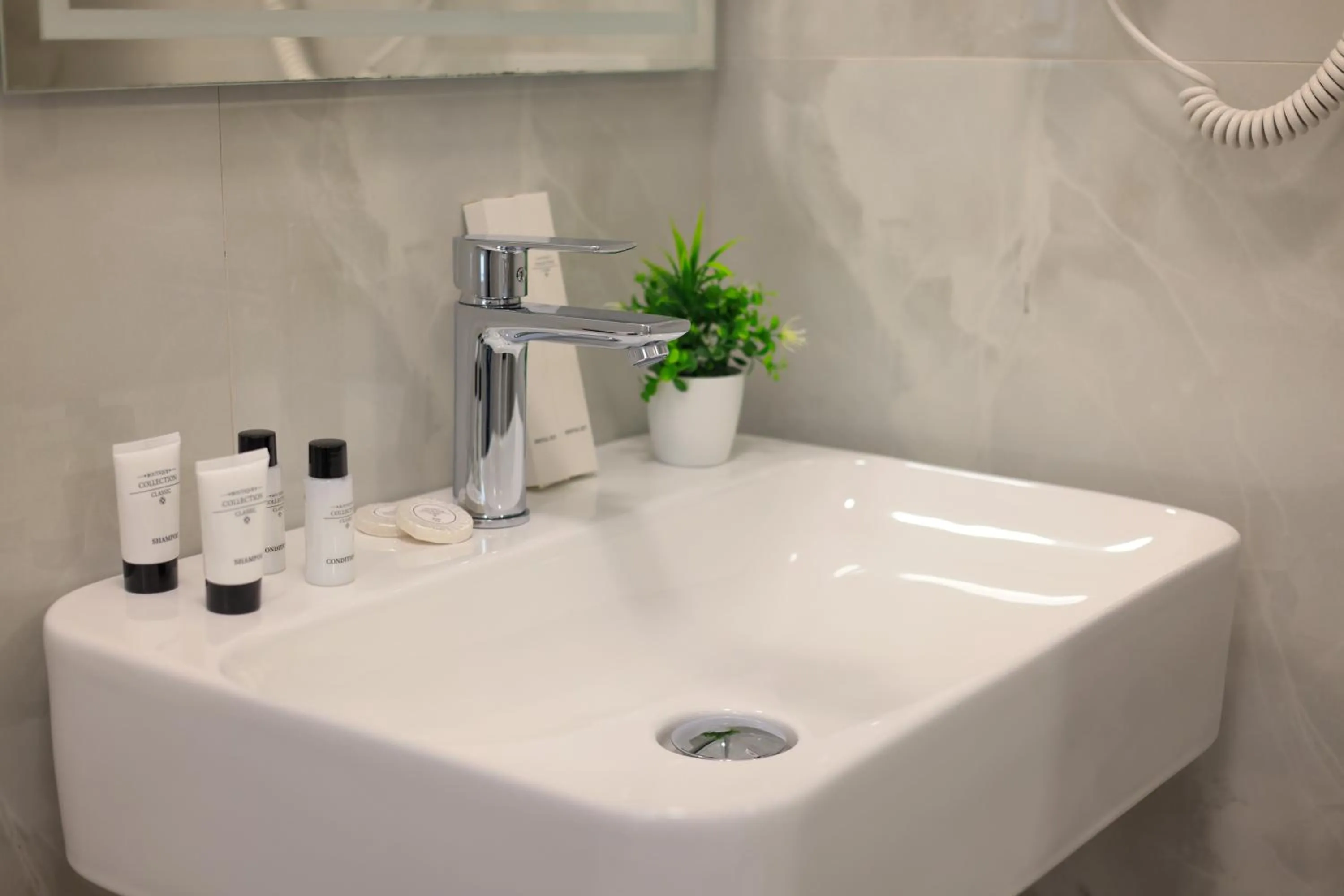 Bathroom in SEA & LAKE VIEW VILLA