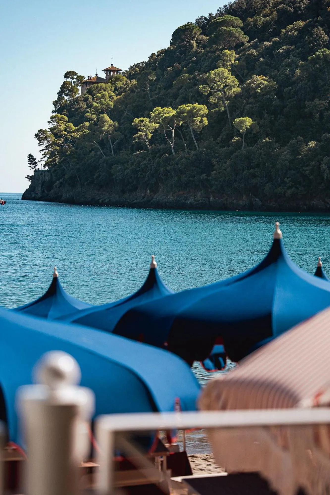 Beach in Eight Hotel Paraggi