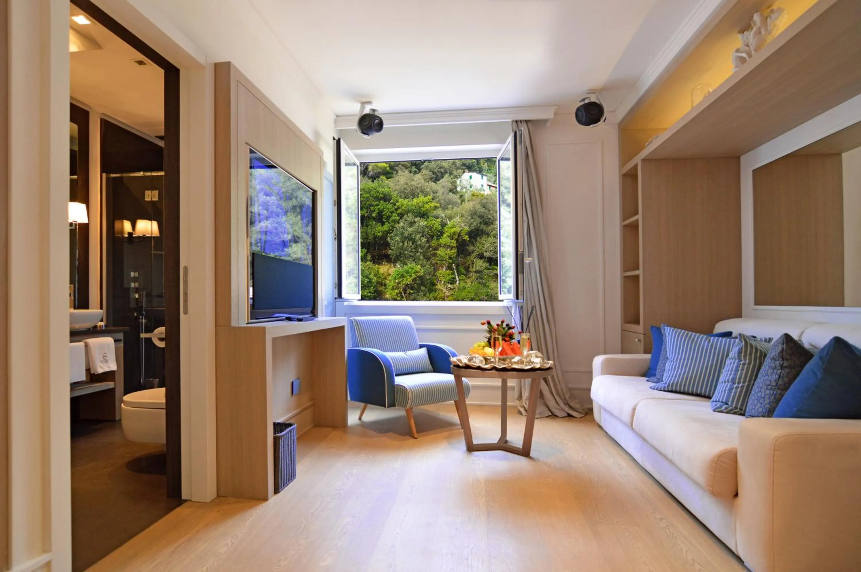 Living room in Eight Hotel Paraggi