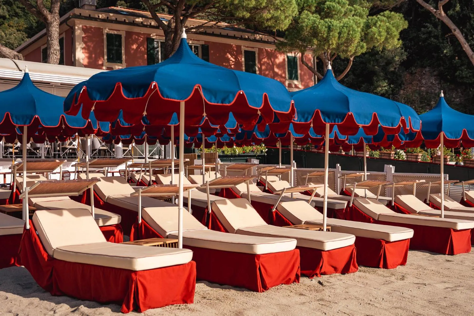 Beach in Eight Hotel Paraggi