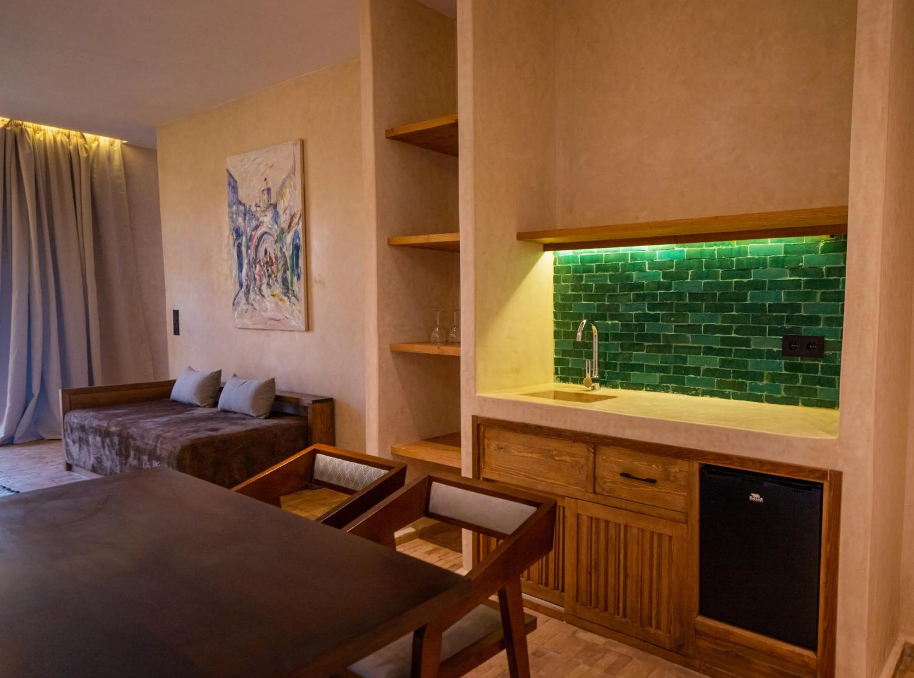 Dining area, Bed in BABERRIH Hôtel Hospitality Palaces & Resorts