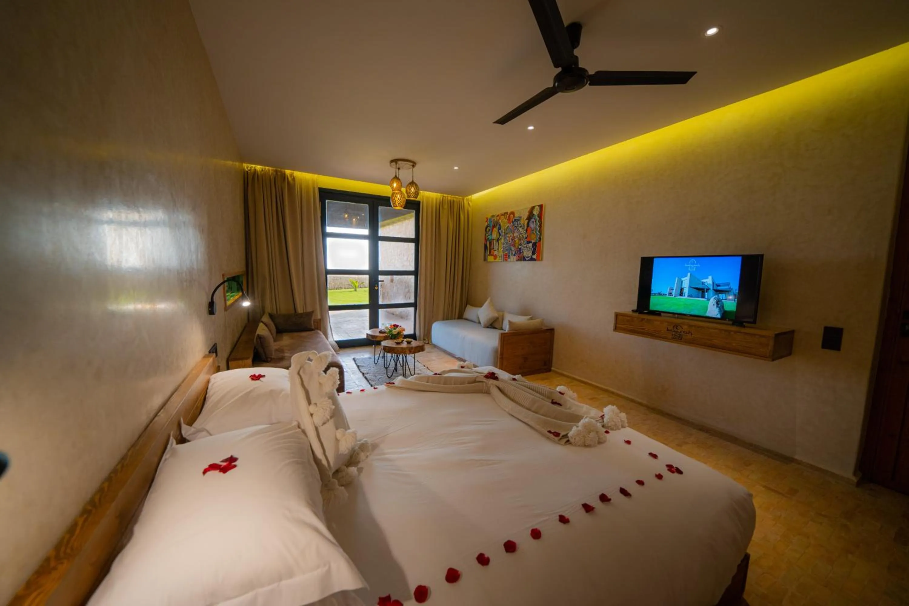 Bed in BABERRIH Hôtel Hospitality Palaces & Resorts