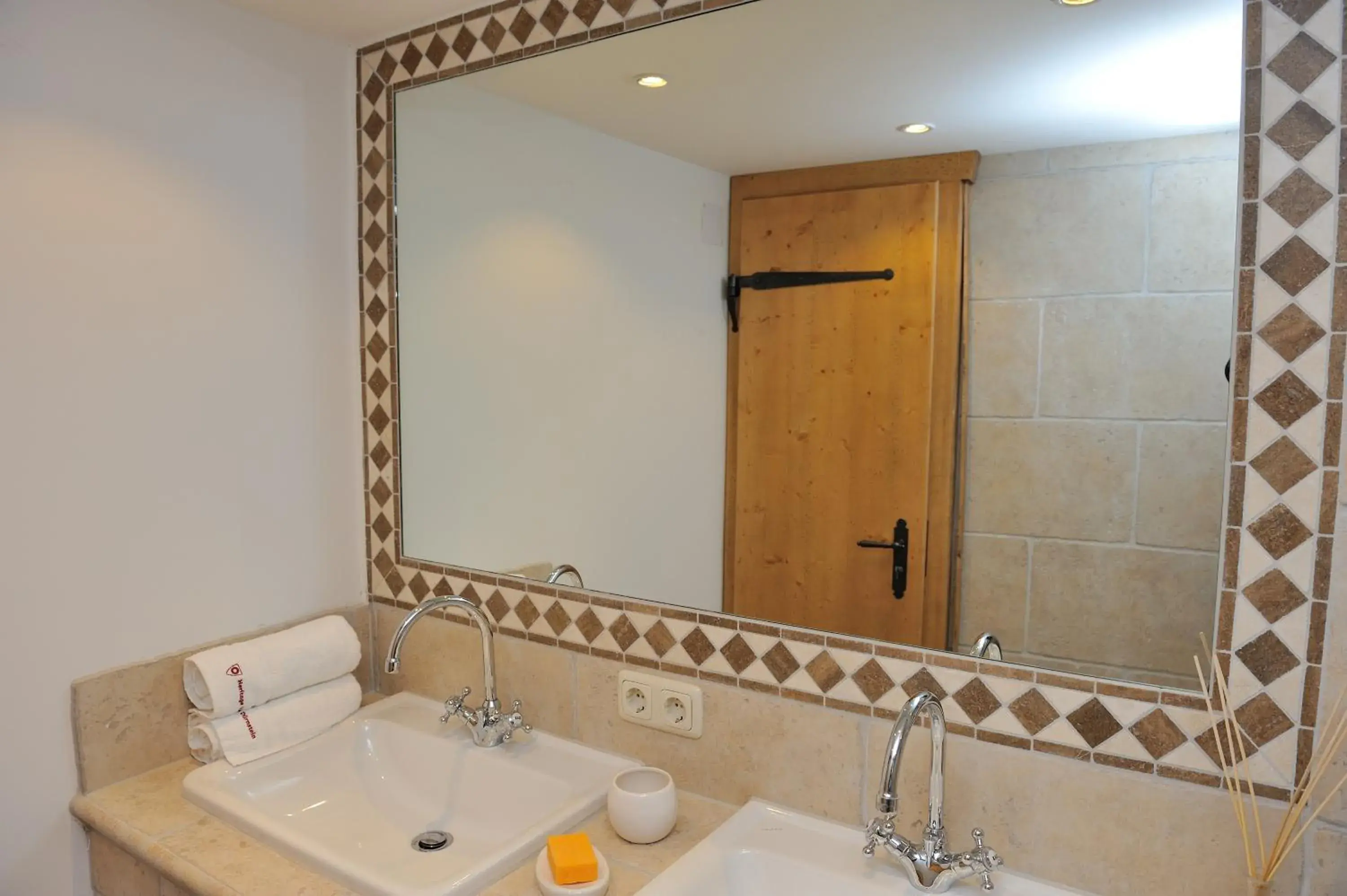 Two-Bedroom Apartment with Terrace in Heritage Dürnstein Two-Bedroom Apartment with Terrace in Heritage Dürnstein
