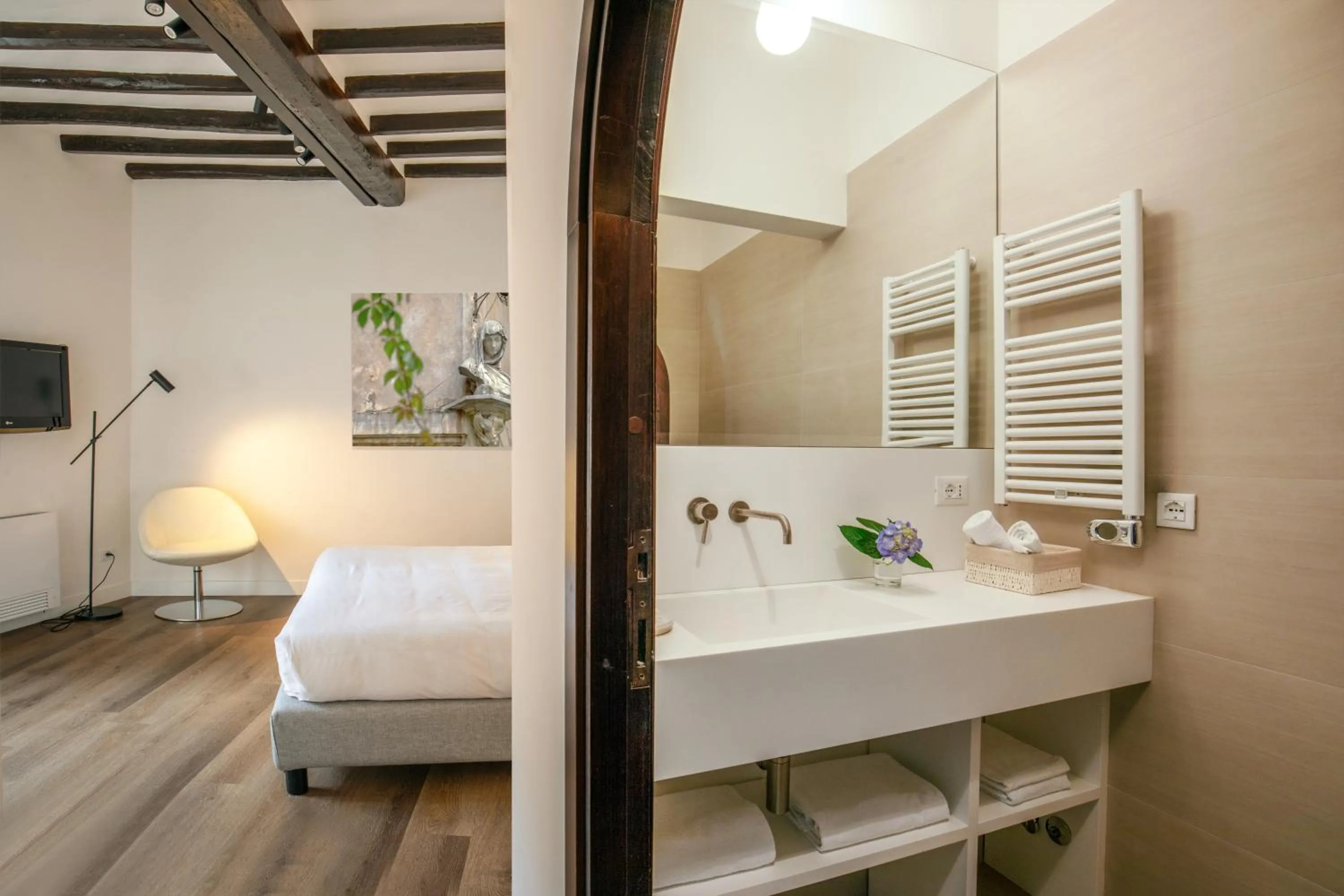 Bed in Boutique Hotel Campo de' Fiori