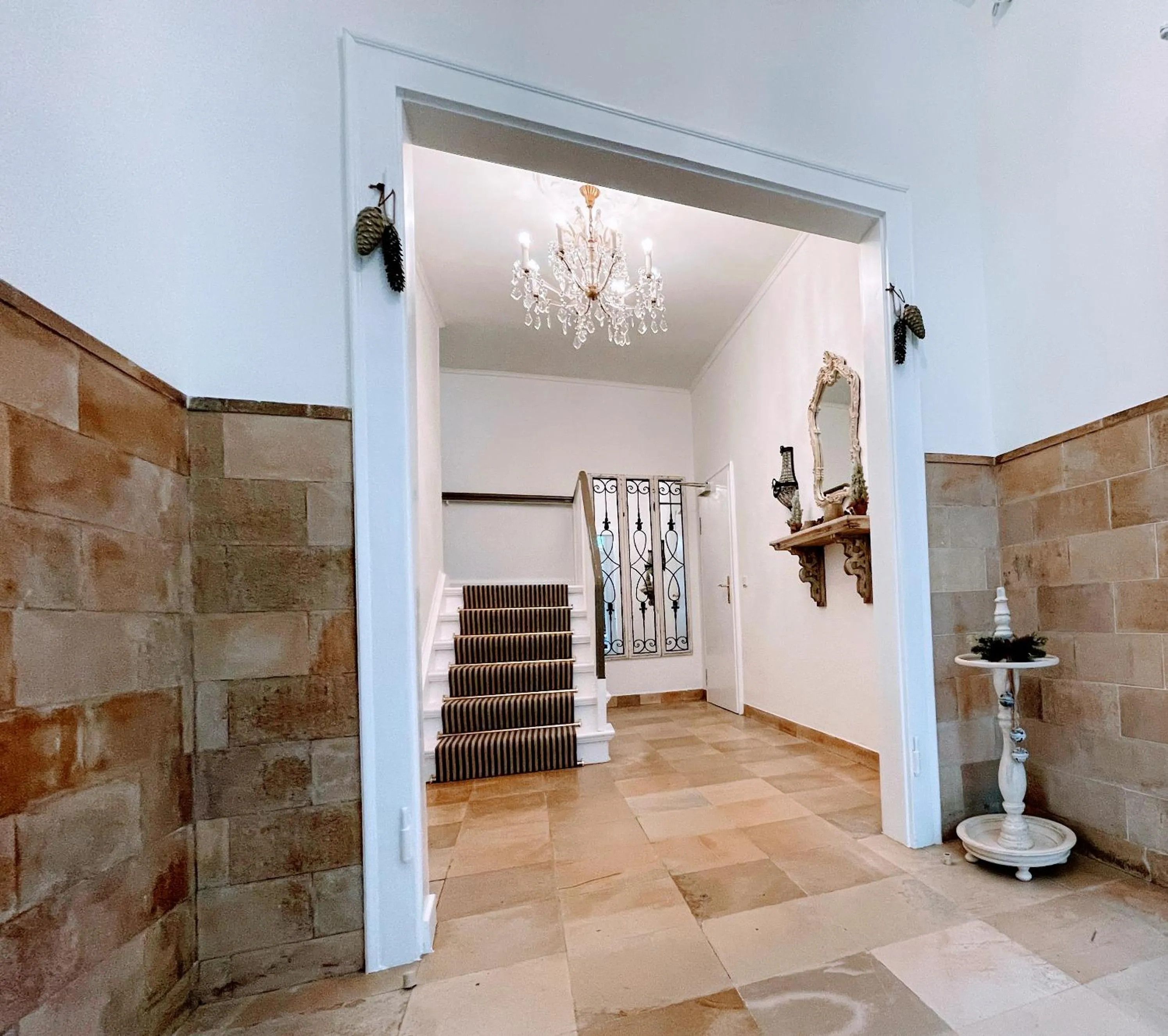 Facade/entrance in Das Hotel Krone