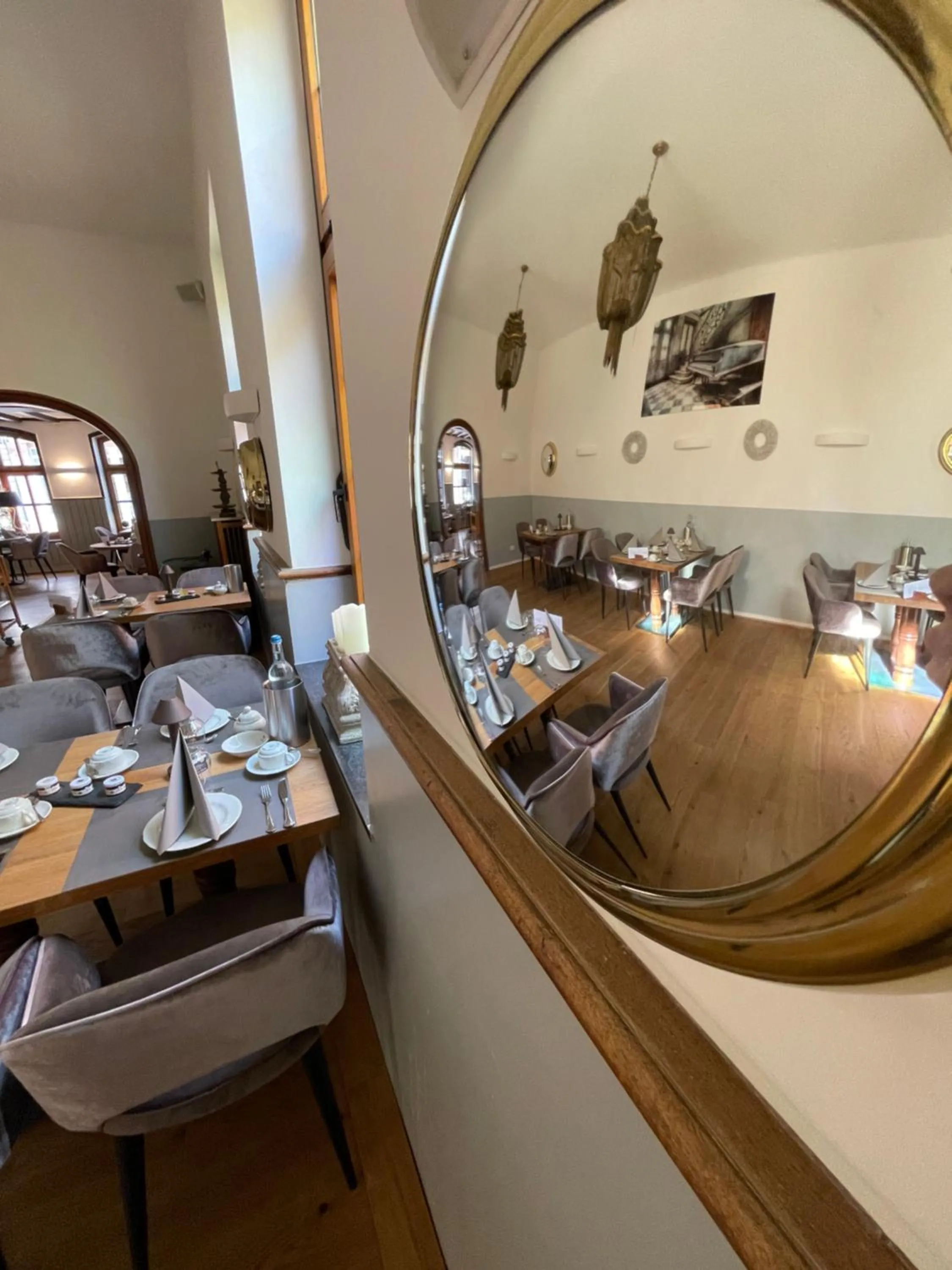 Restaurant/places to eat in Das Hotel Krone