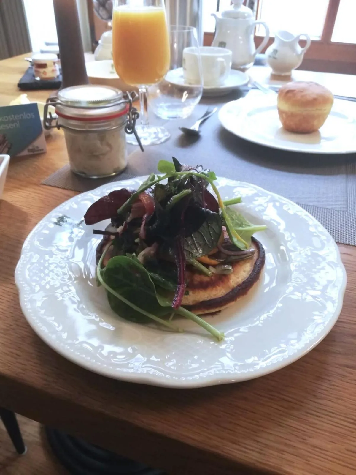 Breakfast in Das Hotel Krone