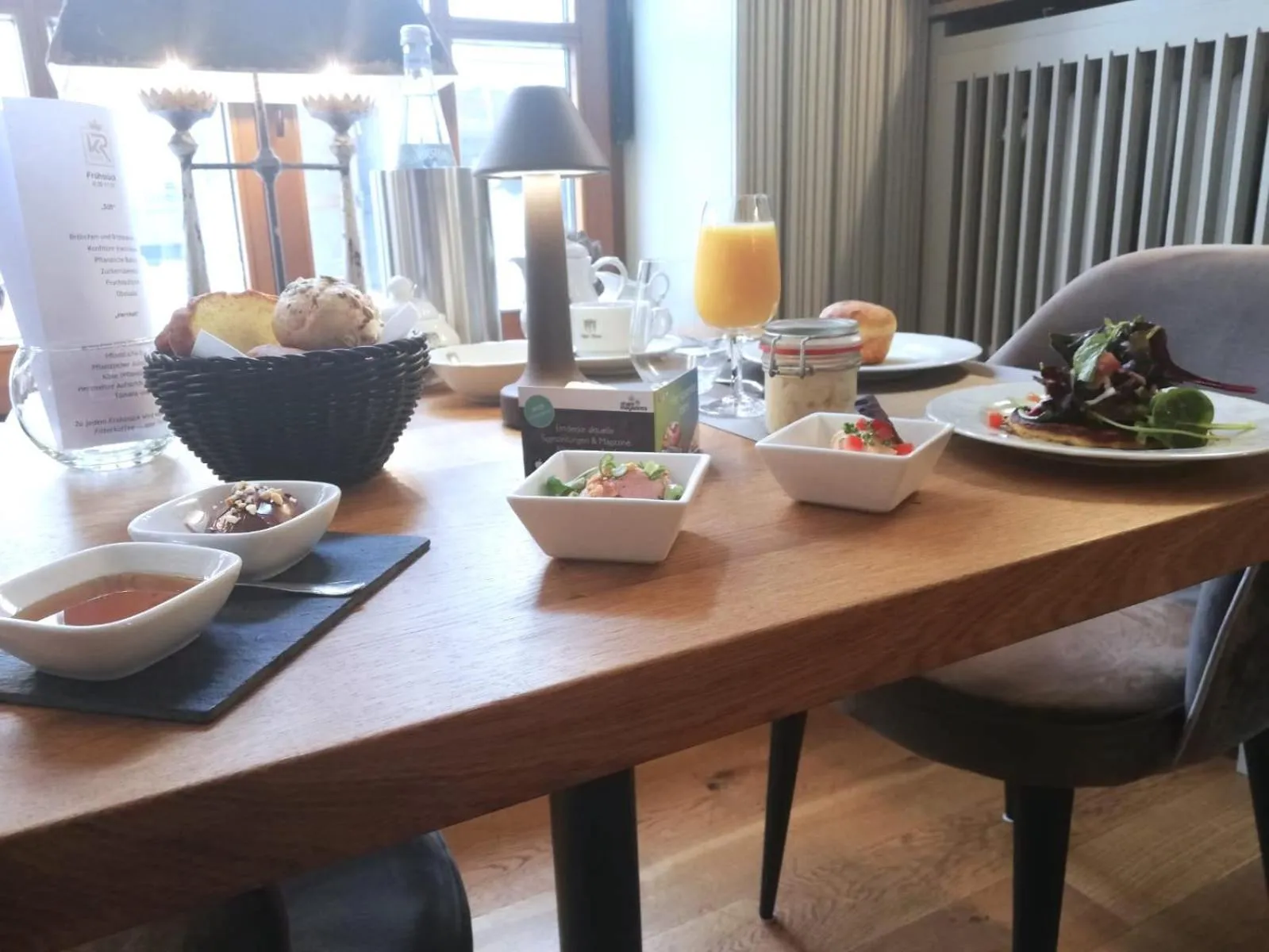 Breakfast in Das Hotel Krone