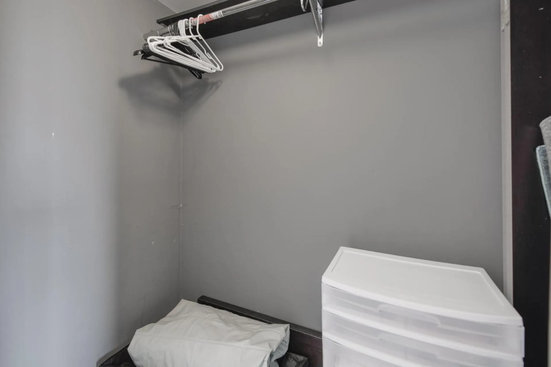 wardrobe in Wonderful 2/2 Condo at Icon Brickell With Pool