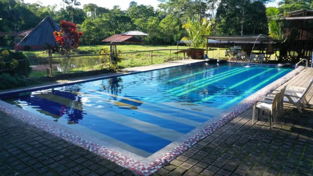 Swimming pool in Grand Selva Lodge & Tours